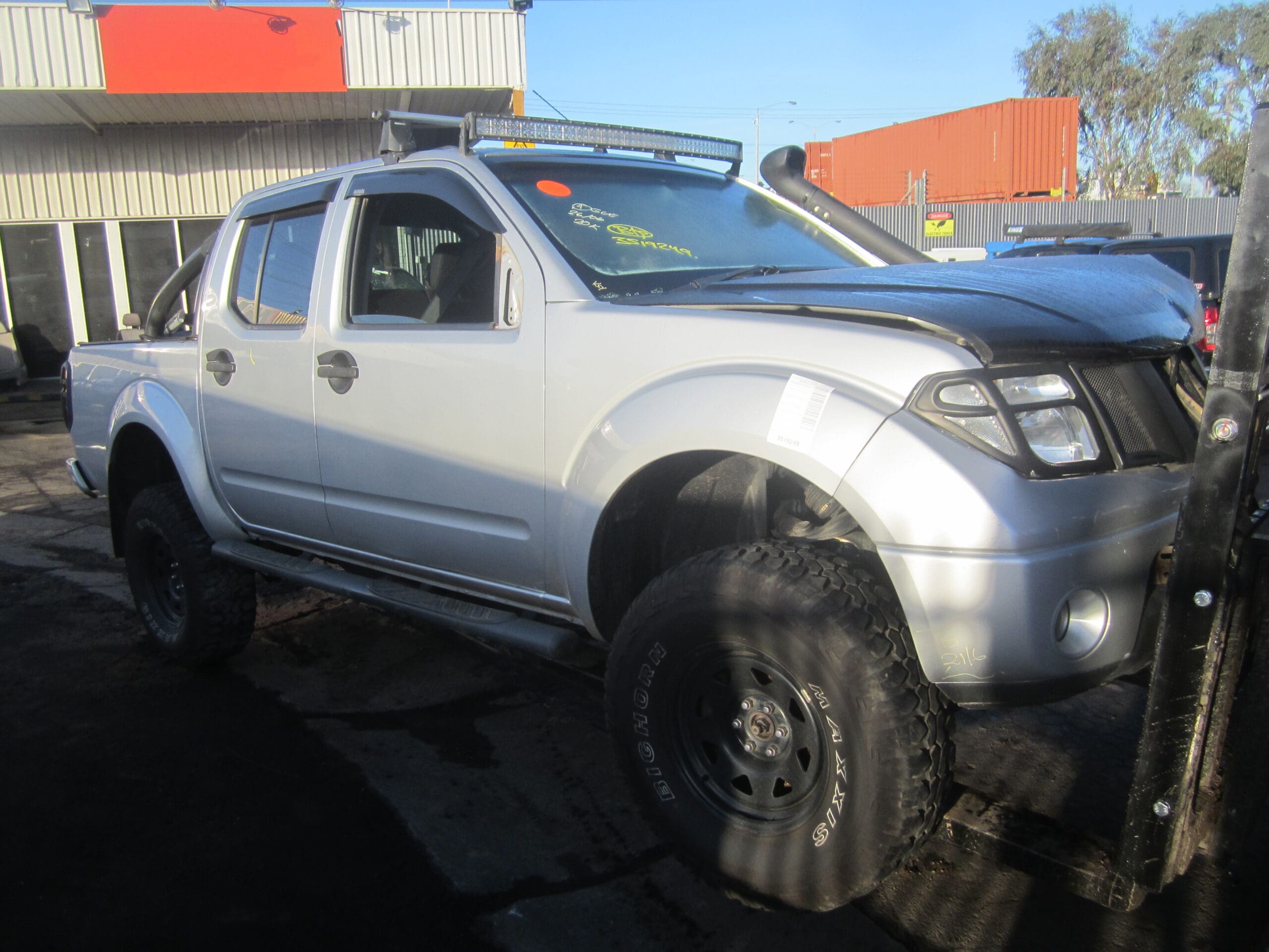 NISSAN D40 VSK SPAIN YD25 DIESEL SILVER 2008 WRECKING