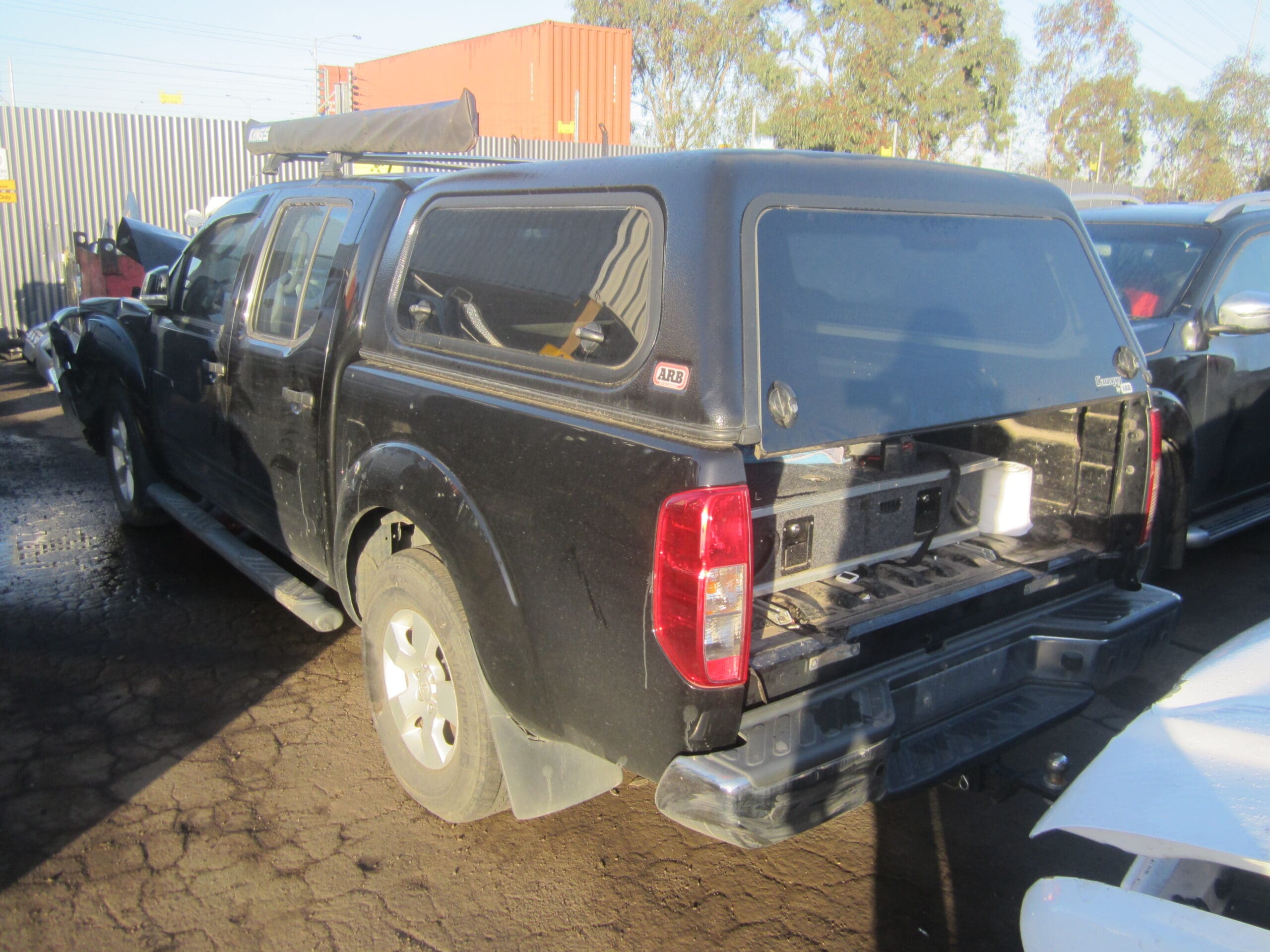 NISSAN NAVARA D40 VSK SPAIN YD25 DIESEL ARB CANOPY DRAWS BLACK 2012 WRECKING