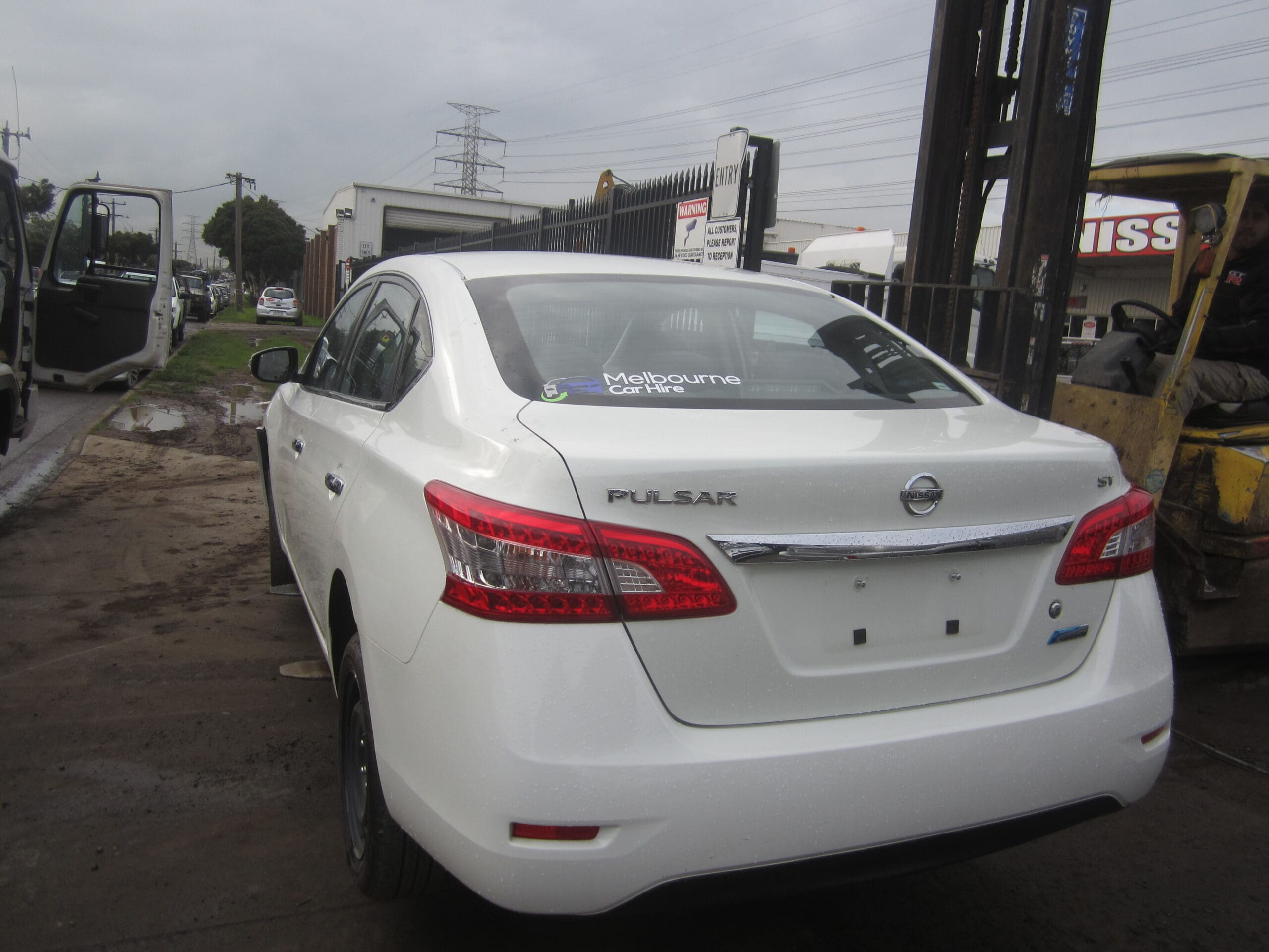 NISSAN PULSAR B17 ST 1.8 CVT AUTO WHITE 2015 WRECKING