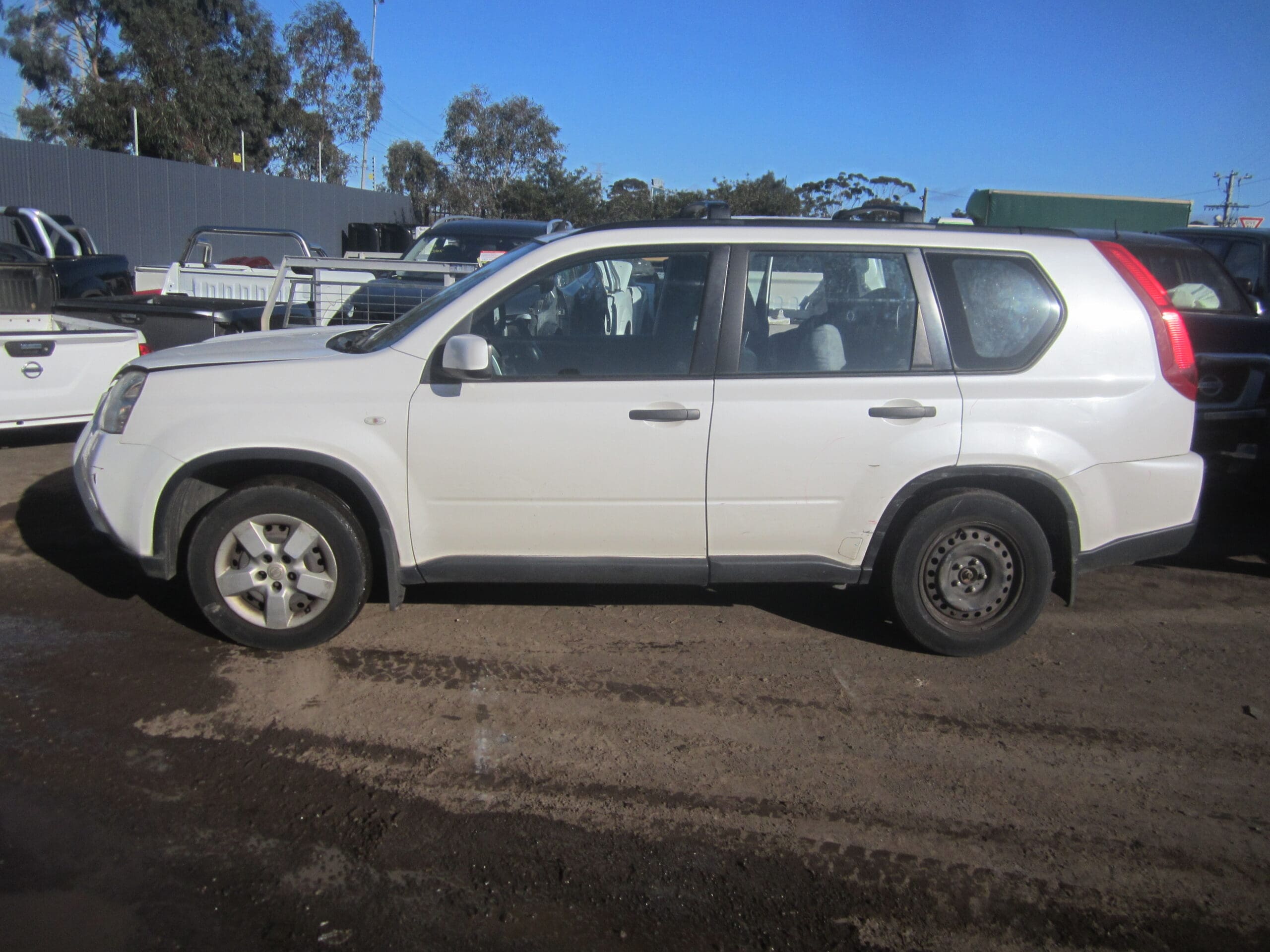 NISSAN X-TRAIL T31 ST CVT AUTOMATIC 2012 WRECKING