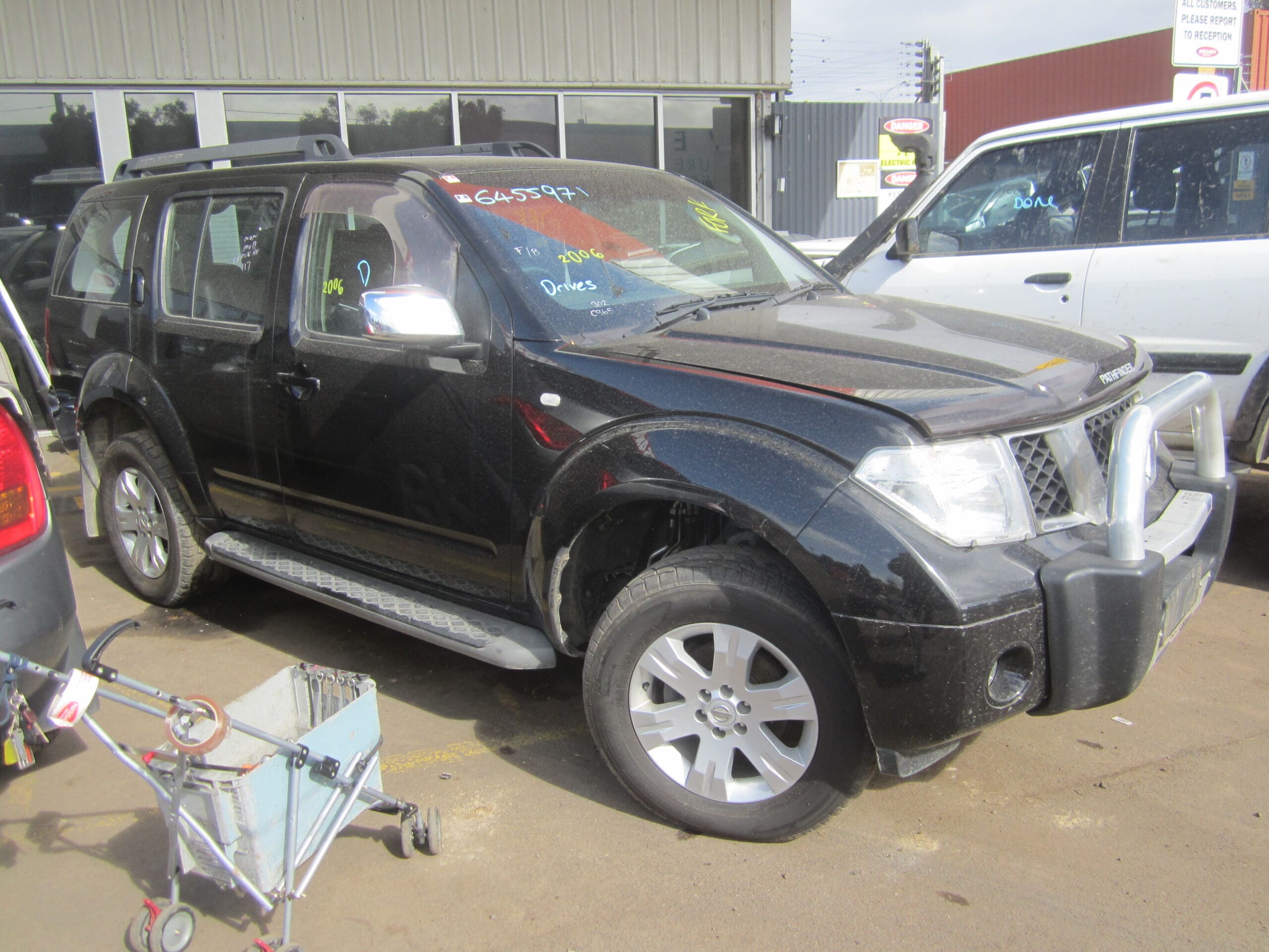 NISSAN PATHFINDER R51 Ti VQ40 PETROL V6 AUTO BLACK 2008 WRECKING