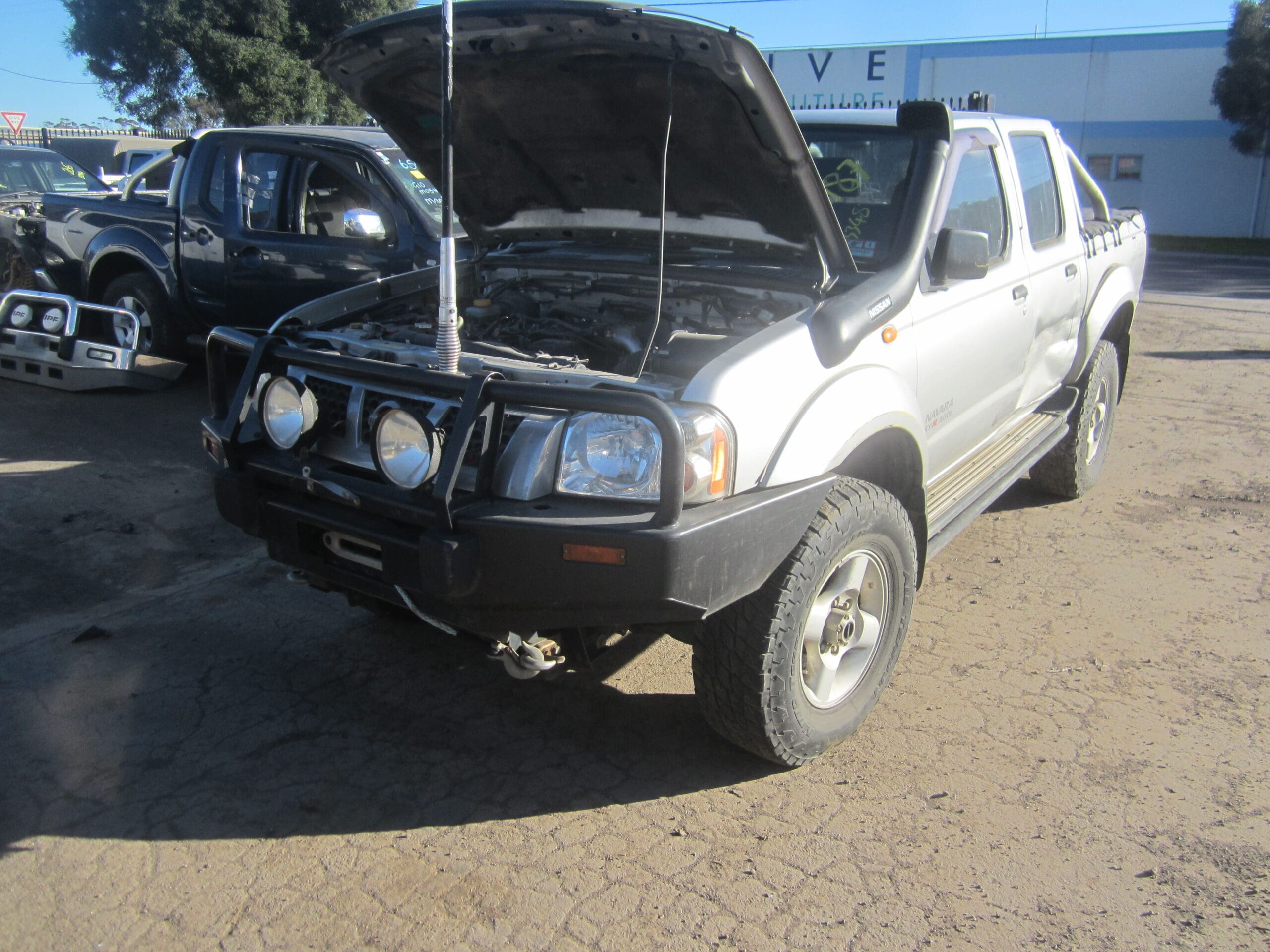 NISSAN NAVARA D22 ZD30 TURBO DIESEL 2005 WRECKING