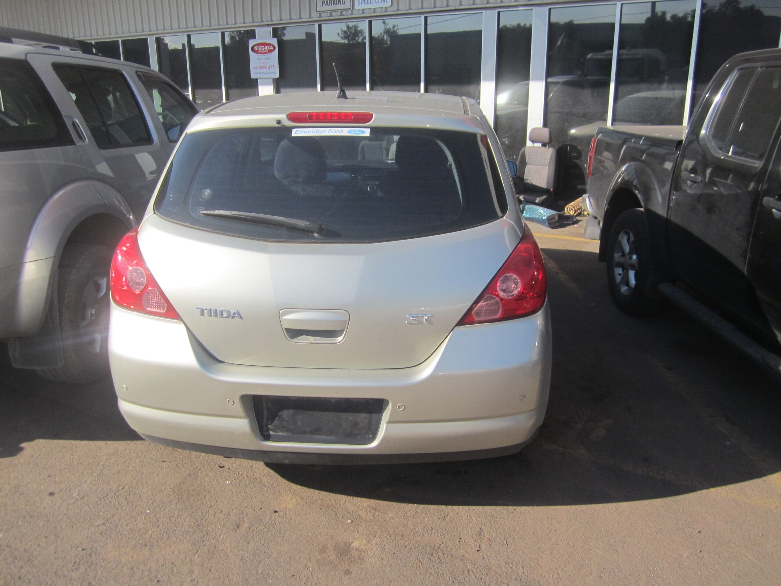 NISSAN TIIDA C11 ST HATCH 1.8 2008 WRECKING