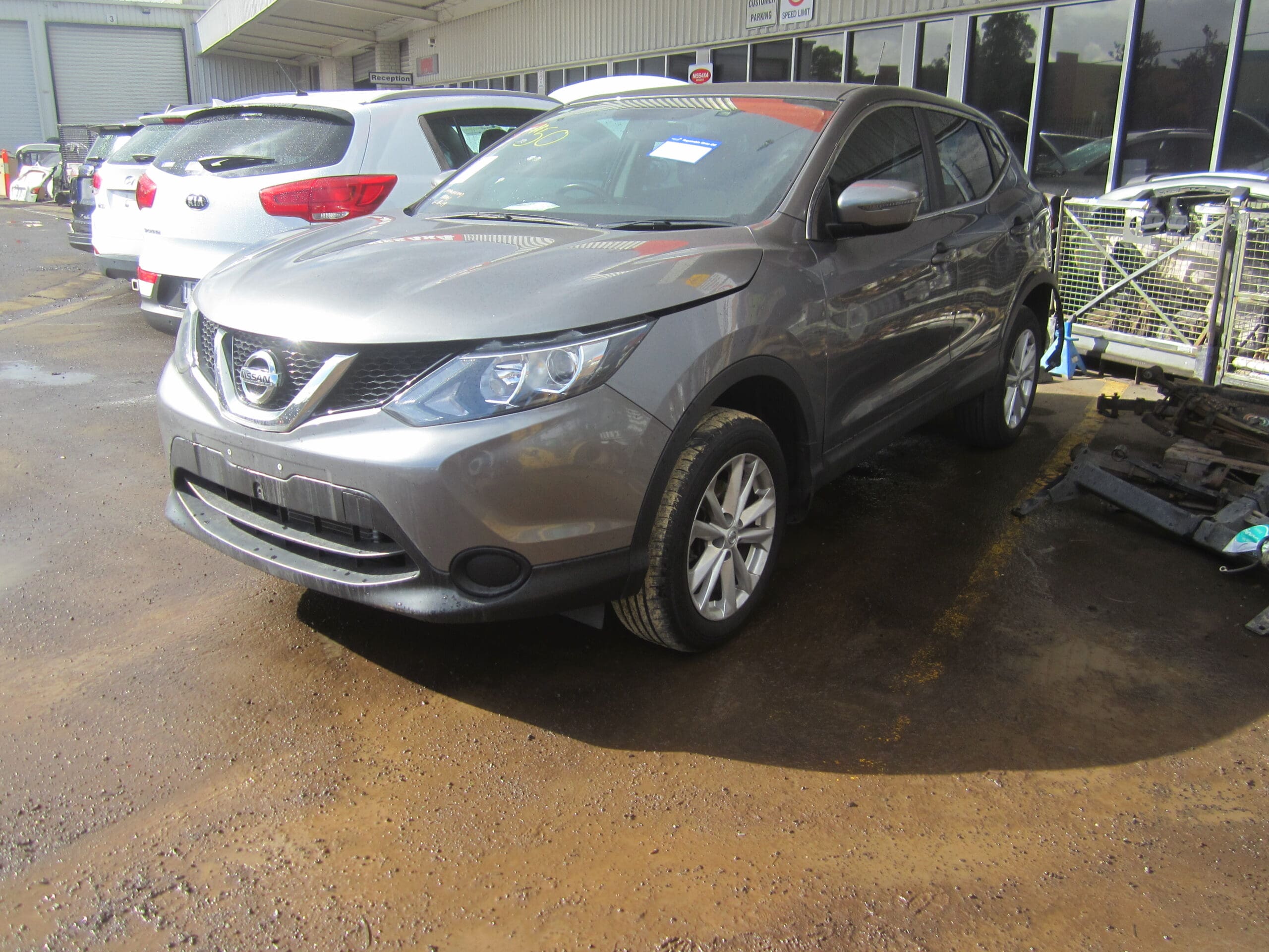 NISSAN QASHQAI J11 2L AUTO GREY 2016 WRECKING
