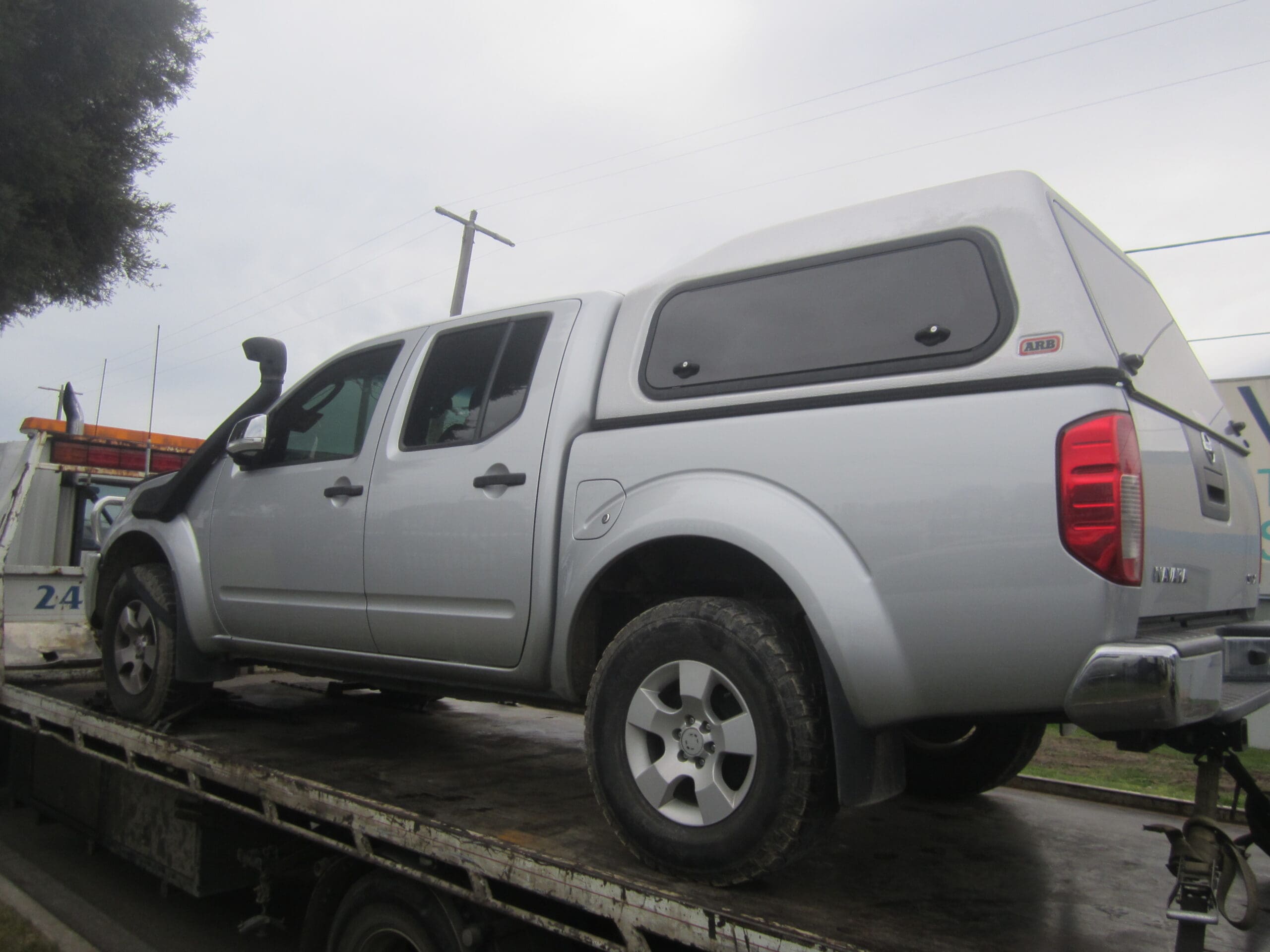 NISSAN NAVARA D40 VSK SPAIN SILVER CANOPY 2009 WRECKING