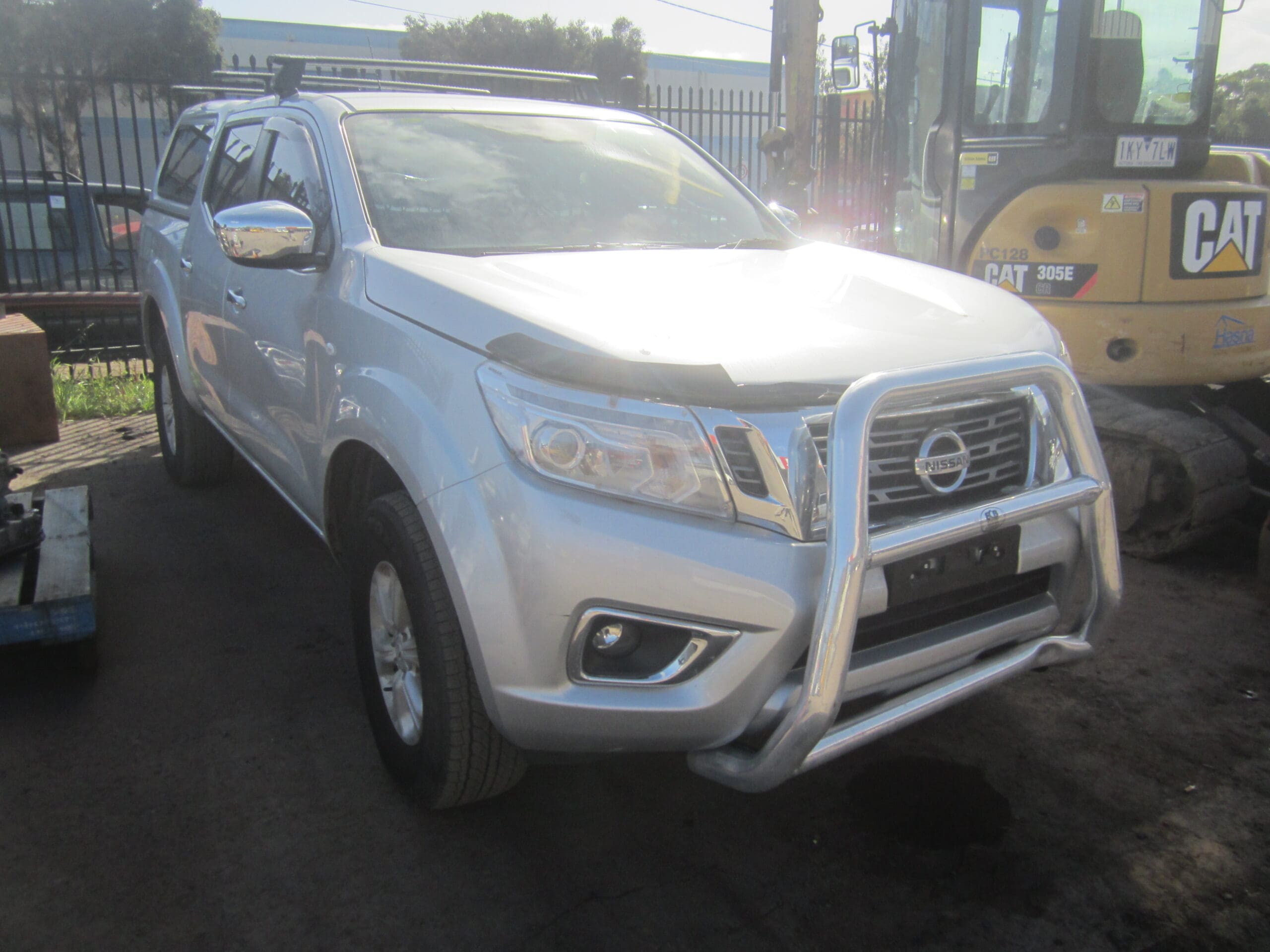 NISSAN NAVARA D23 NP300 ST DIESEL CANOPY SILVER 2018 WRECKING