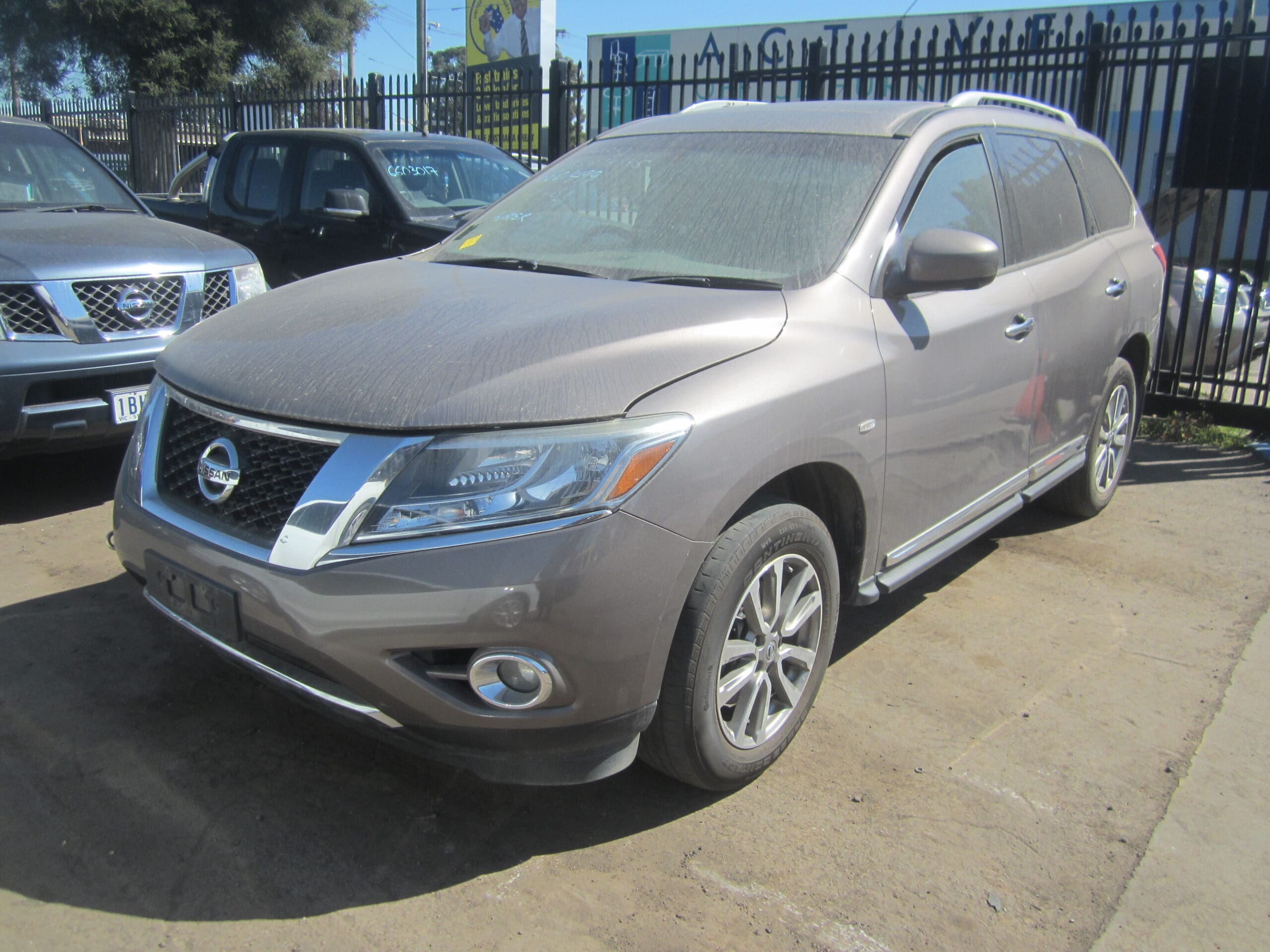 NISSAN PATHFINDER R52 VQ35 AUTO 2015 WRECKING