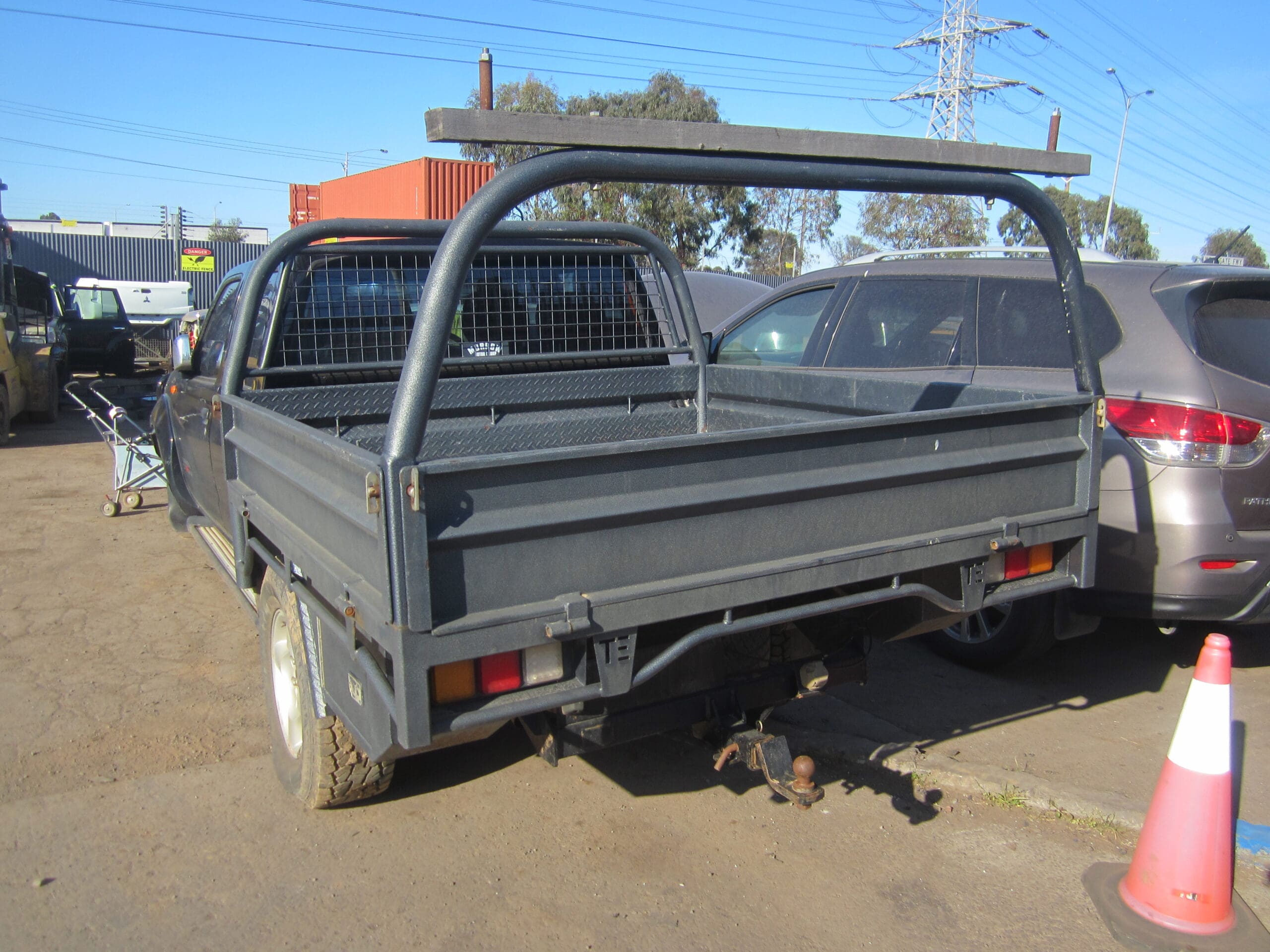 NISSAN NAVARA D22 YD25 TURBO DIESEL BLACK STEEL TRAY 2012 WRECKING