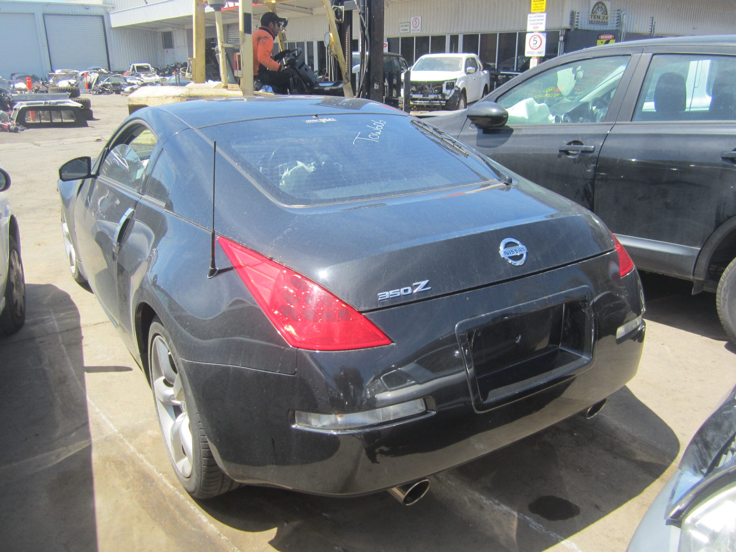 NISSAN 350Z Z33 VQ35 V6 BLACK 2006 WRECKING