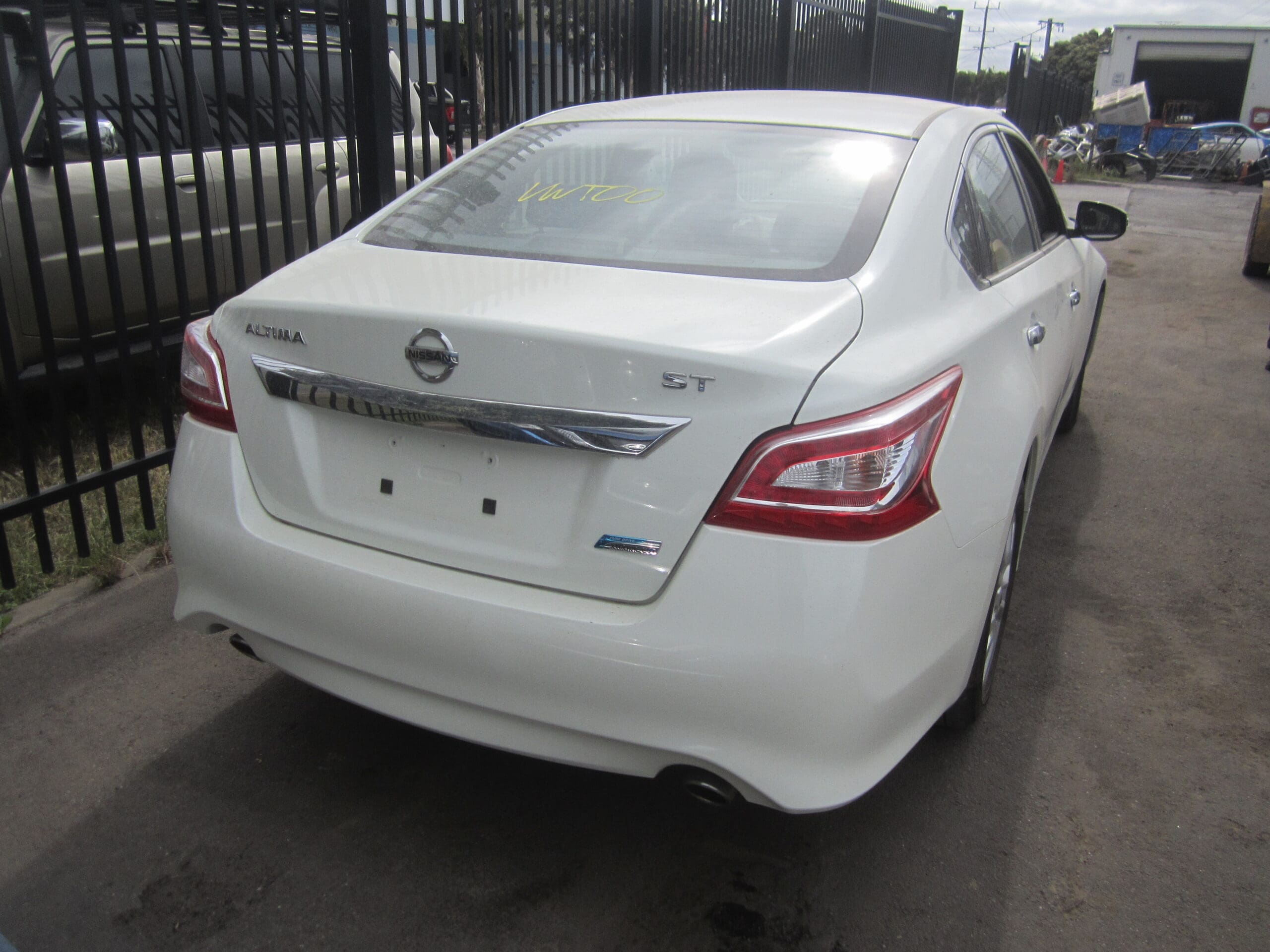 NISSAN ALTIMA L33 ST CVT AUTO WHITE 2014 WRECKING