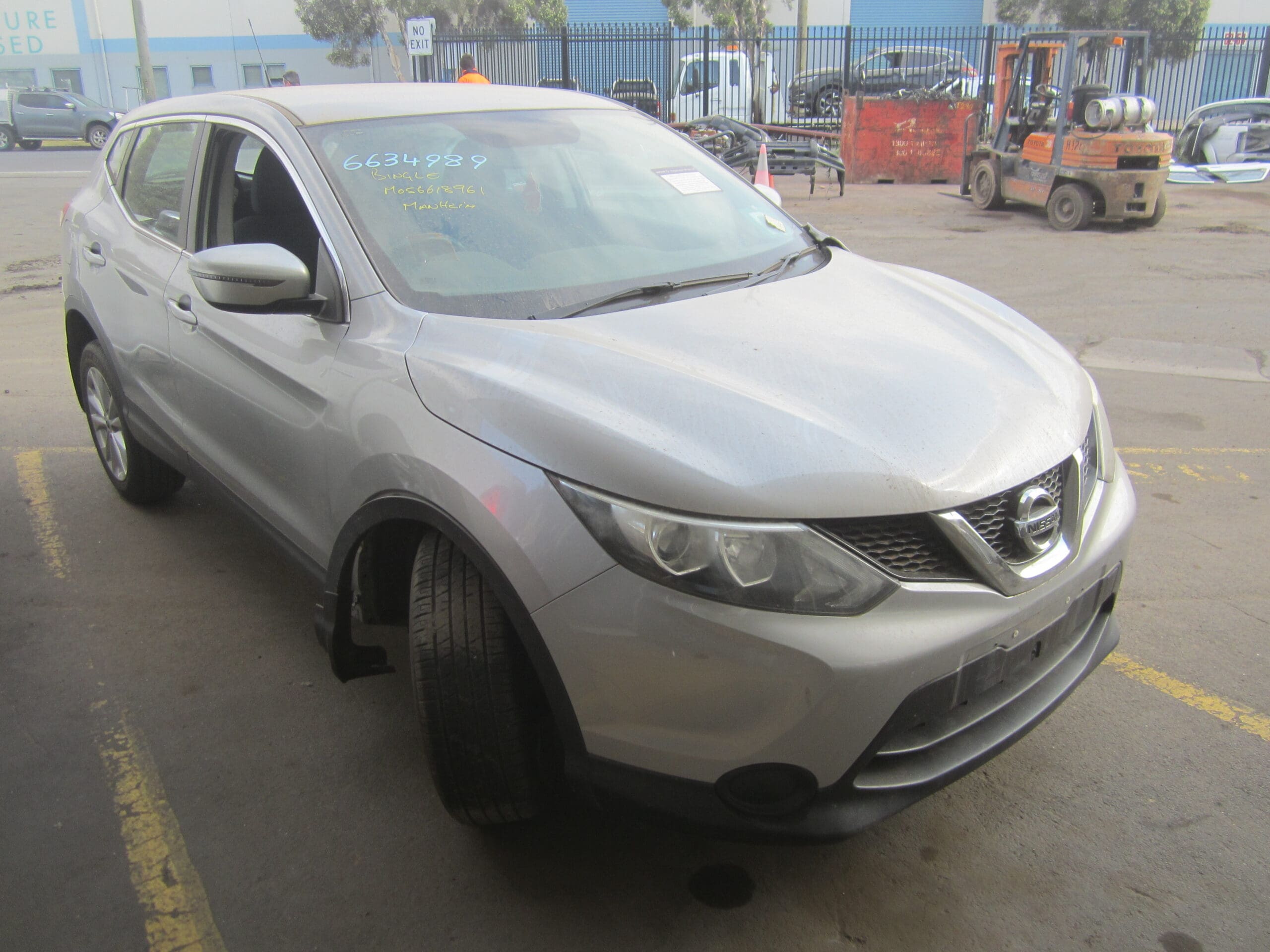 NISSAN QASHQAI J11 2L ST AUTO SILVER 2015 WRECKING