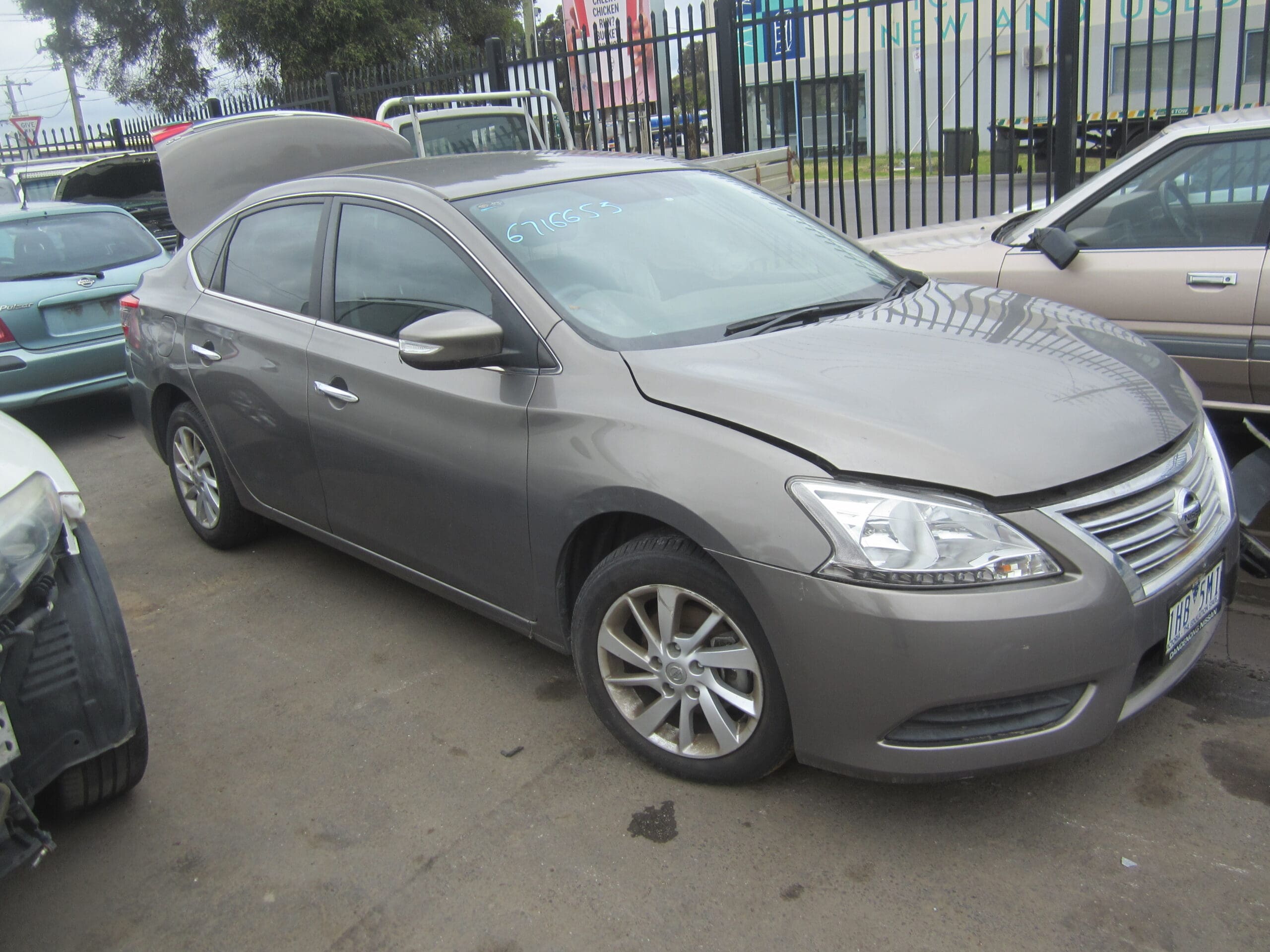 NISSAN PULSAR B17 ST SEDAN 1.8 AUTO 2014 WRECKING