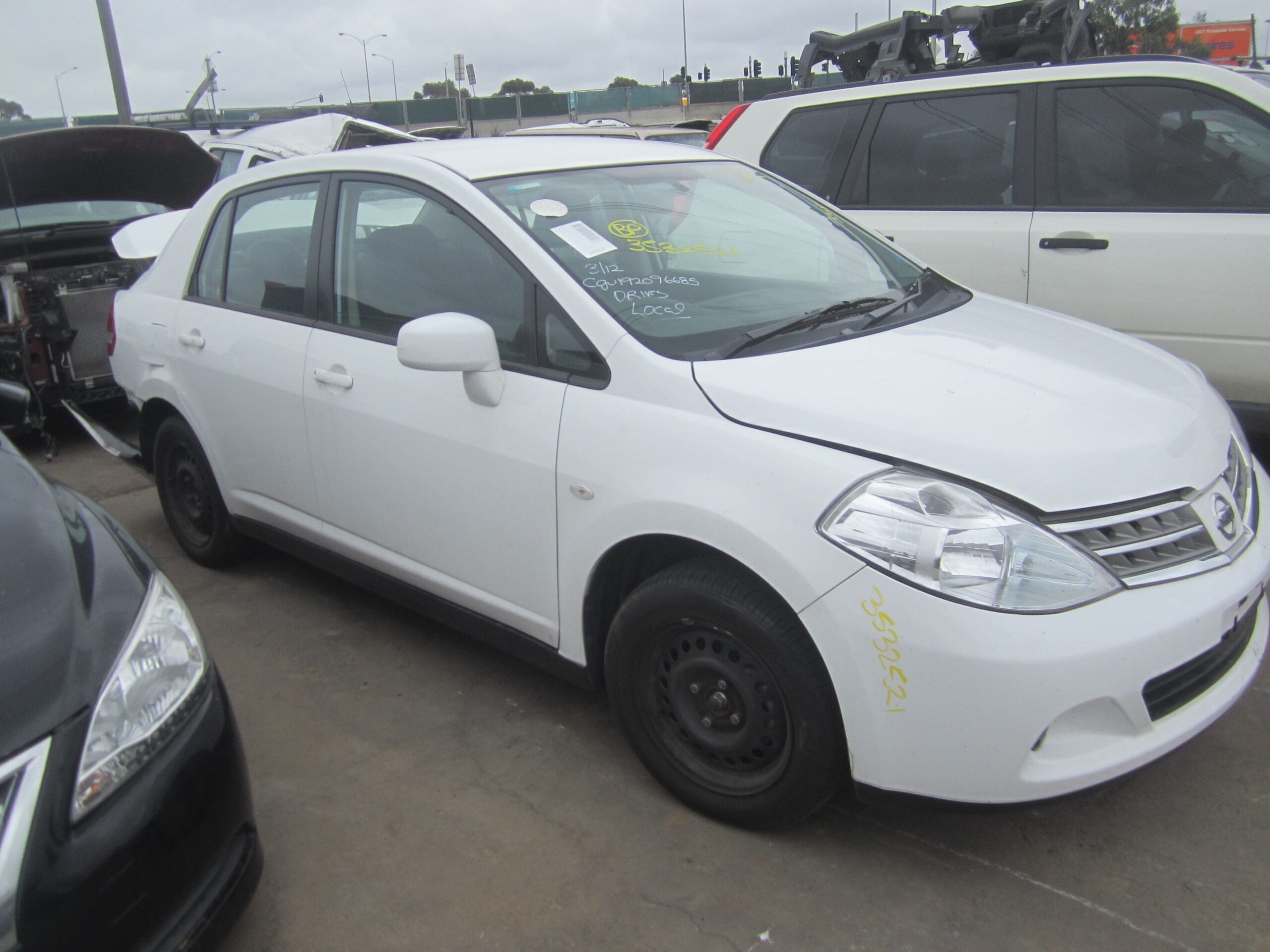 NISSAN TIIDA C11 SEDAN ST 1.8 WHITE 2012 WRECKING
