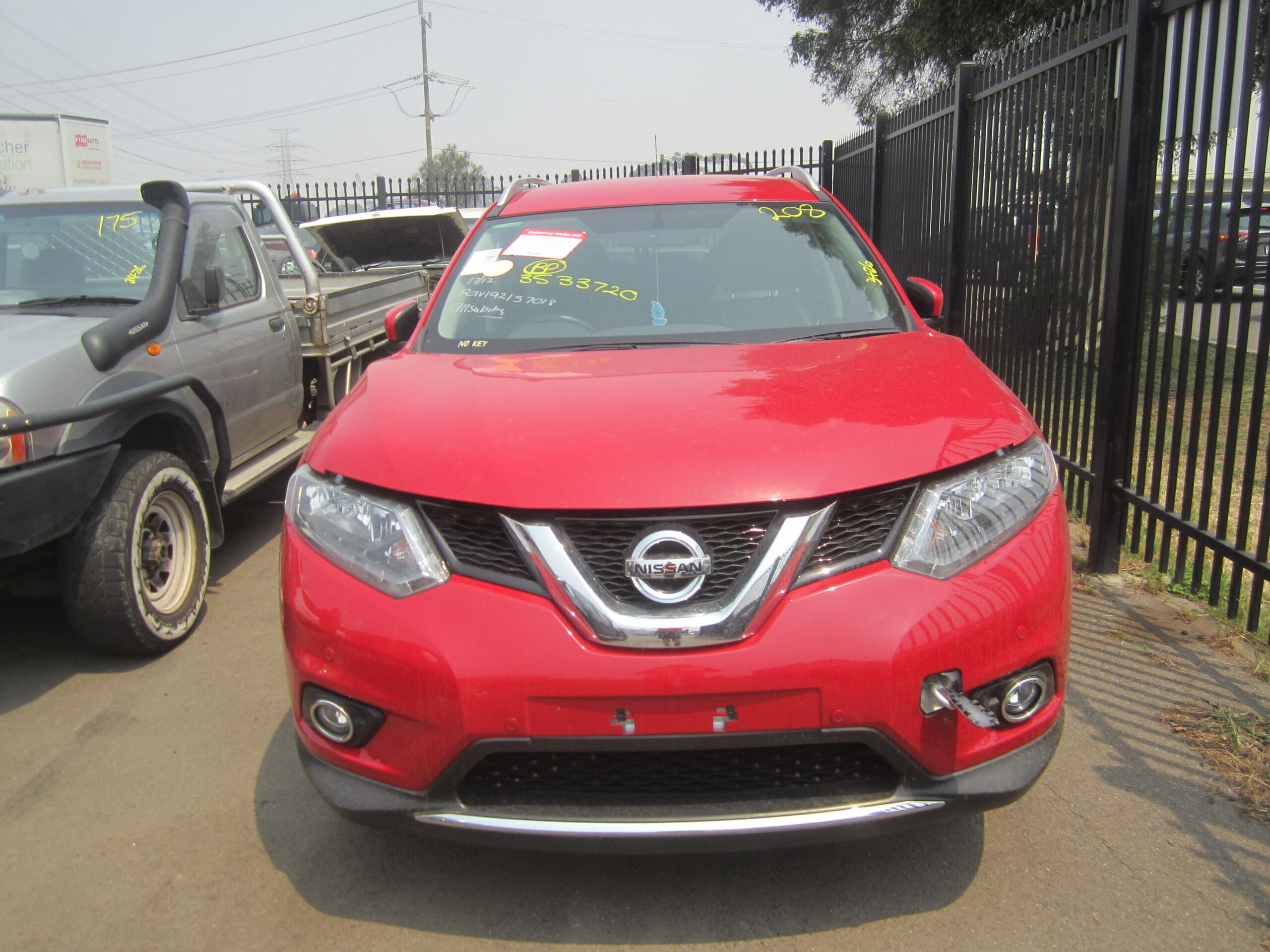 NISSAN X-TRAIL T32 ST SERIES 1 4X4 QR25 PETROL RED 2015 WRECKING