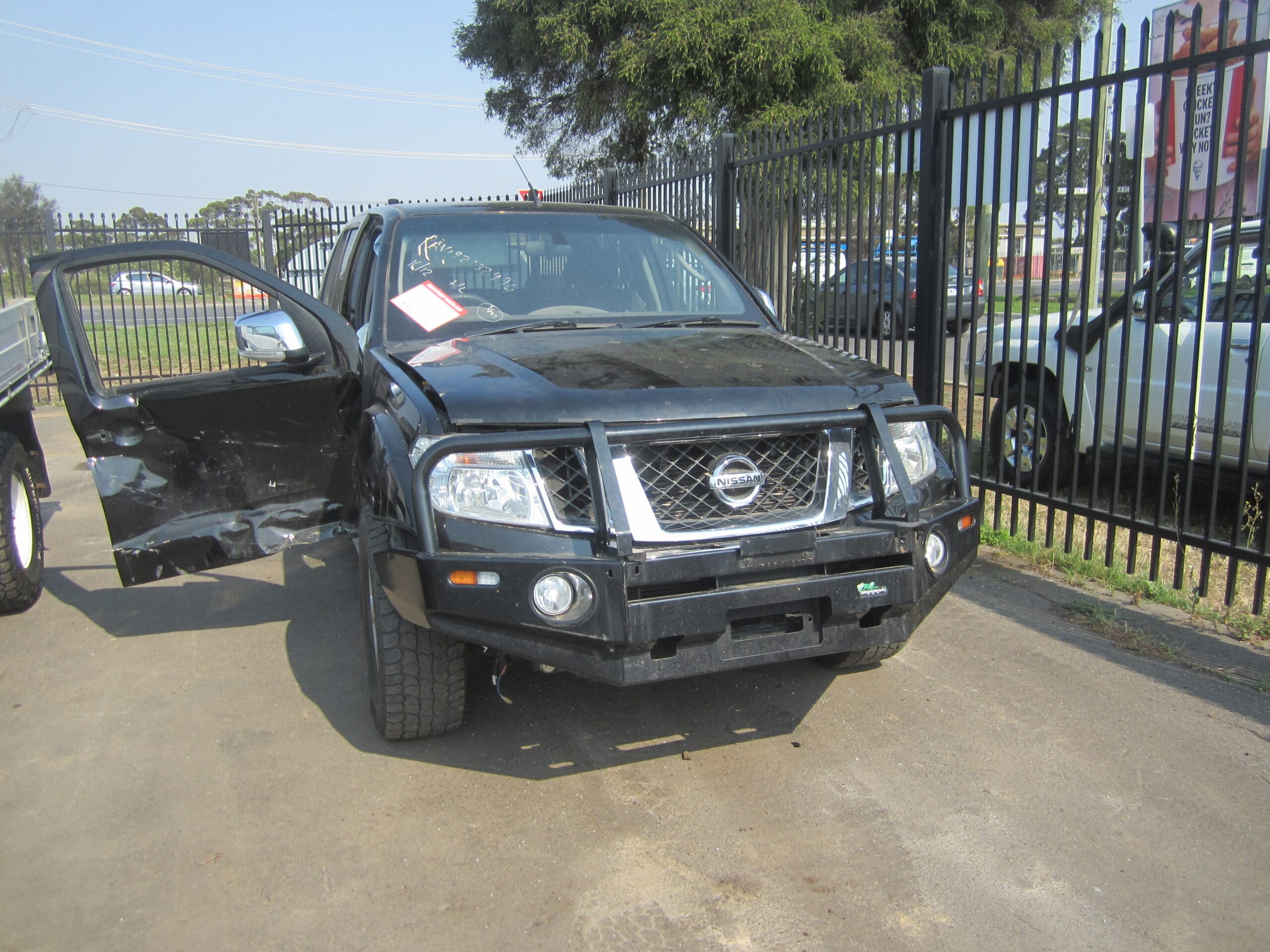 NISSAN NAVARA D40 ST-X 550 V9X V6 DIESEL AUTO BLACK 2013 WRECKING