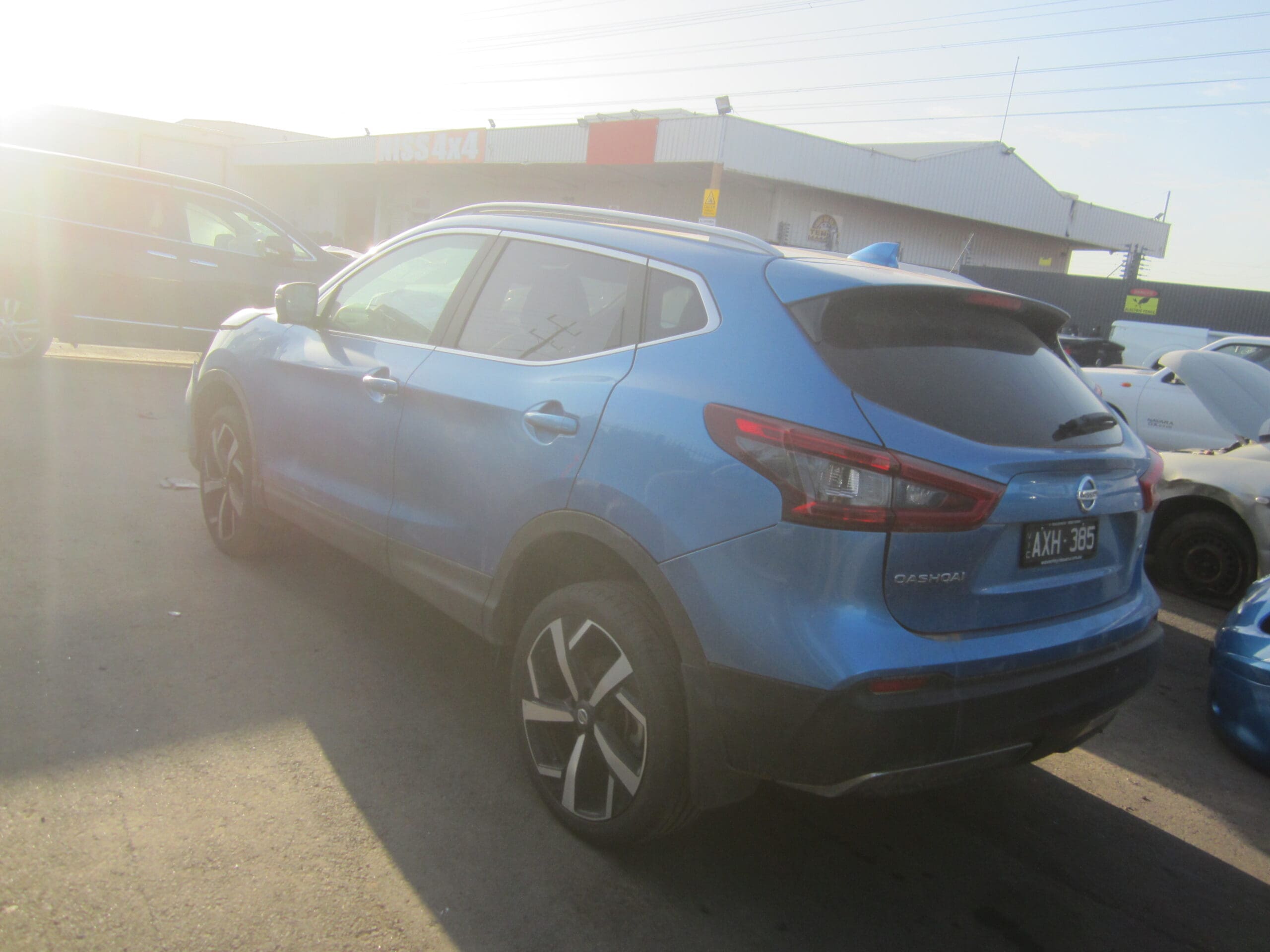 NISSAN QASHQAI J11 Ti 2L PETROL AUTO BLUE 2018 WRECKING