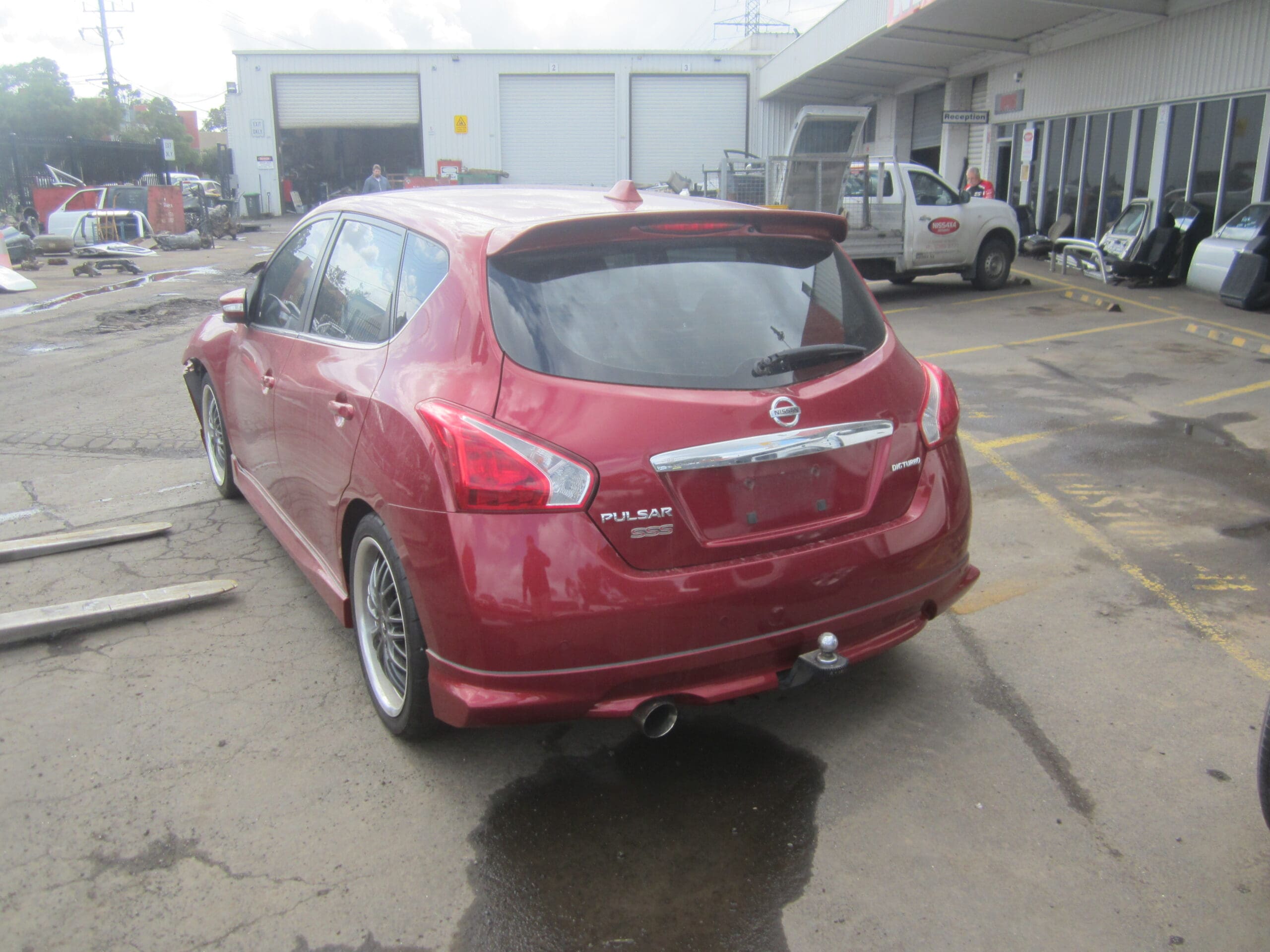 NISSAN PULSAR C12 SSS HATCH 1.6 TURBO 2014 WRECKING