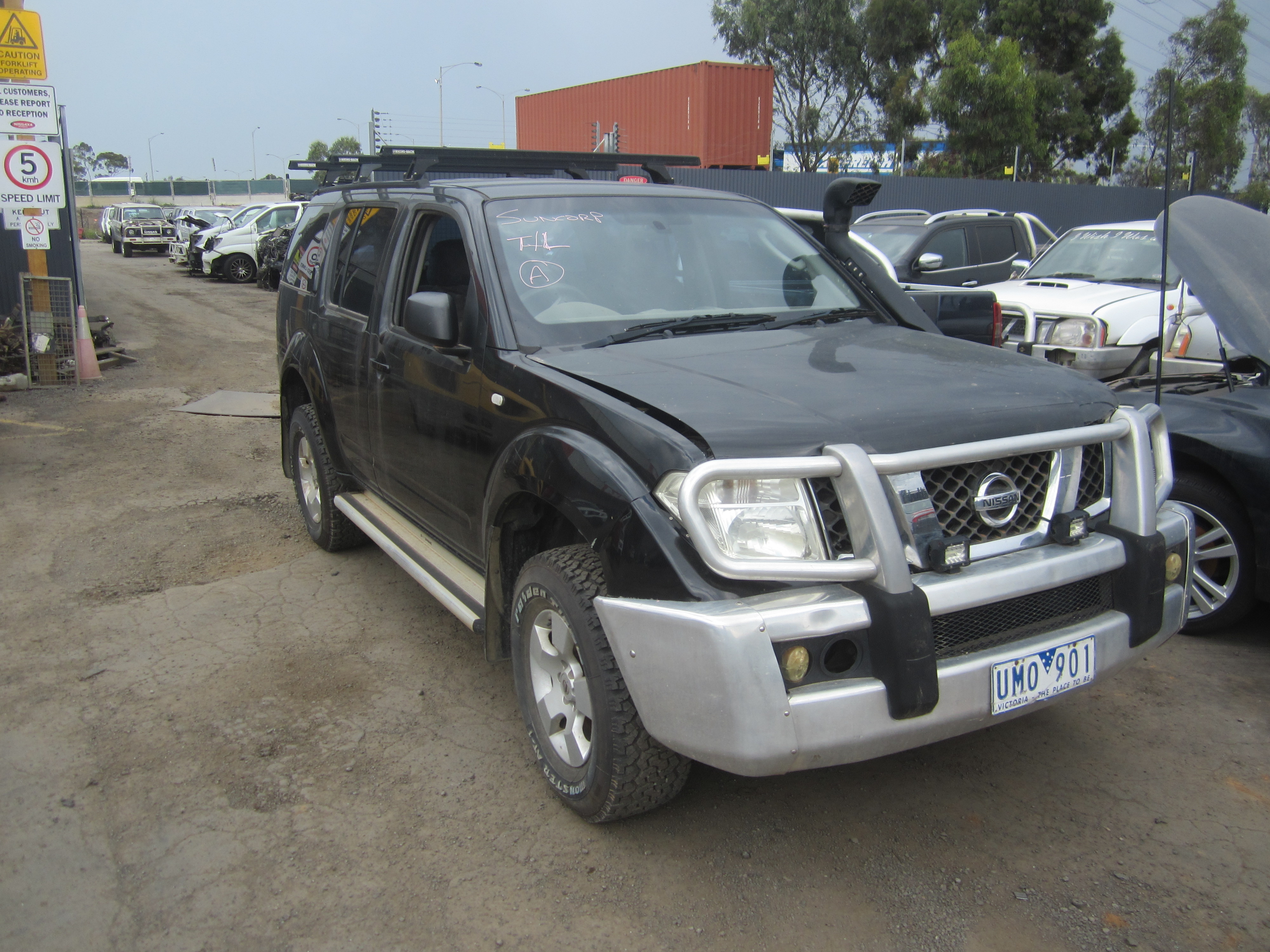 NISSAN PATHFINDER R51 ST YD25 DIESEL BLACK 2006 WRECKING