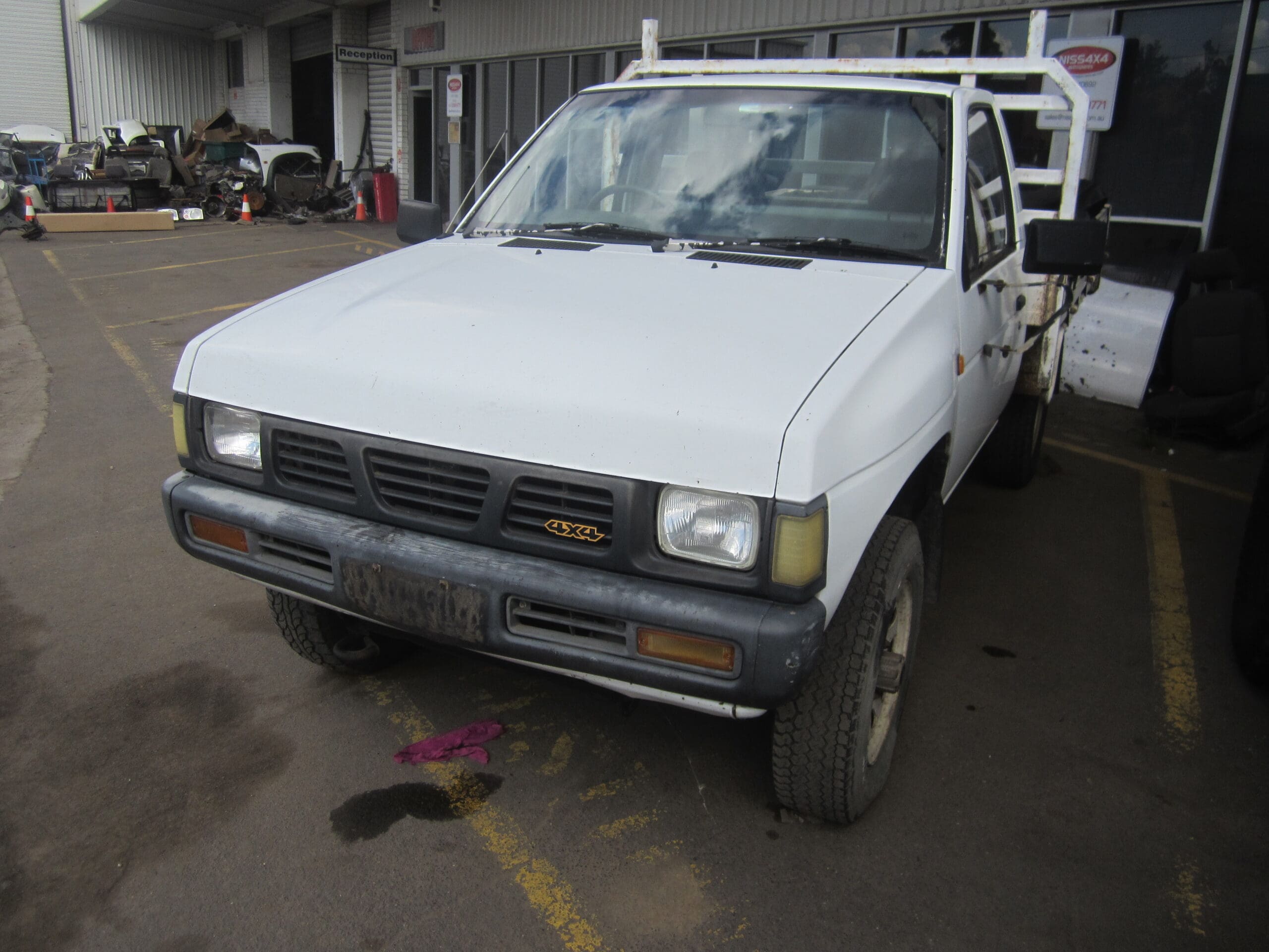 NISSAN NAVARA D21 4X4 2 DOOR UTE TD27 TURBO DIESEL STEEL TRAY 1989 WRECKING