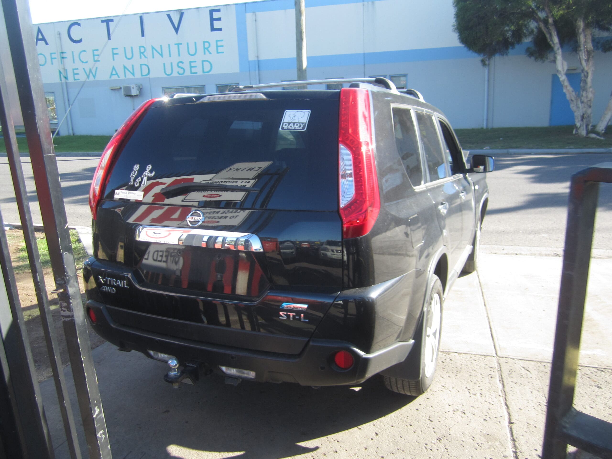 NISSAN X-TRAIL T31 ST-L QR25 AUTO CVT 4X4 BLACK 2012 WRECKING