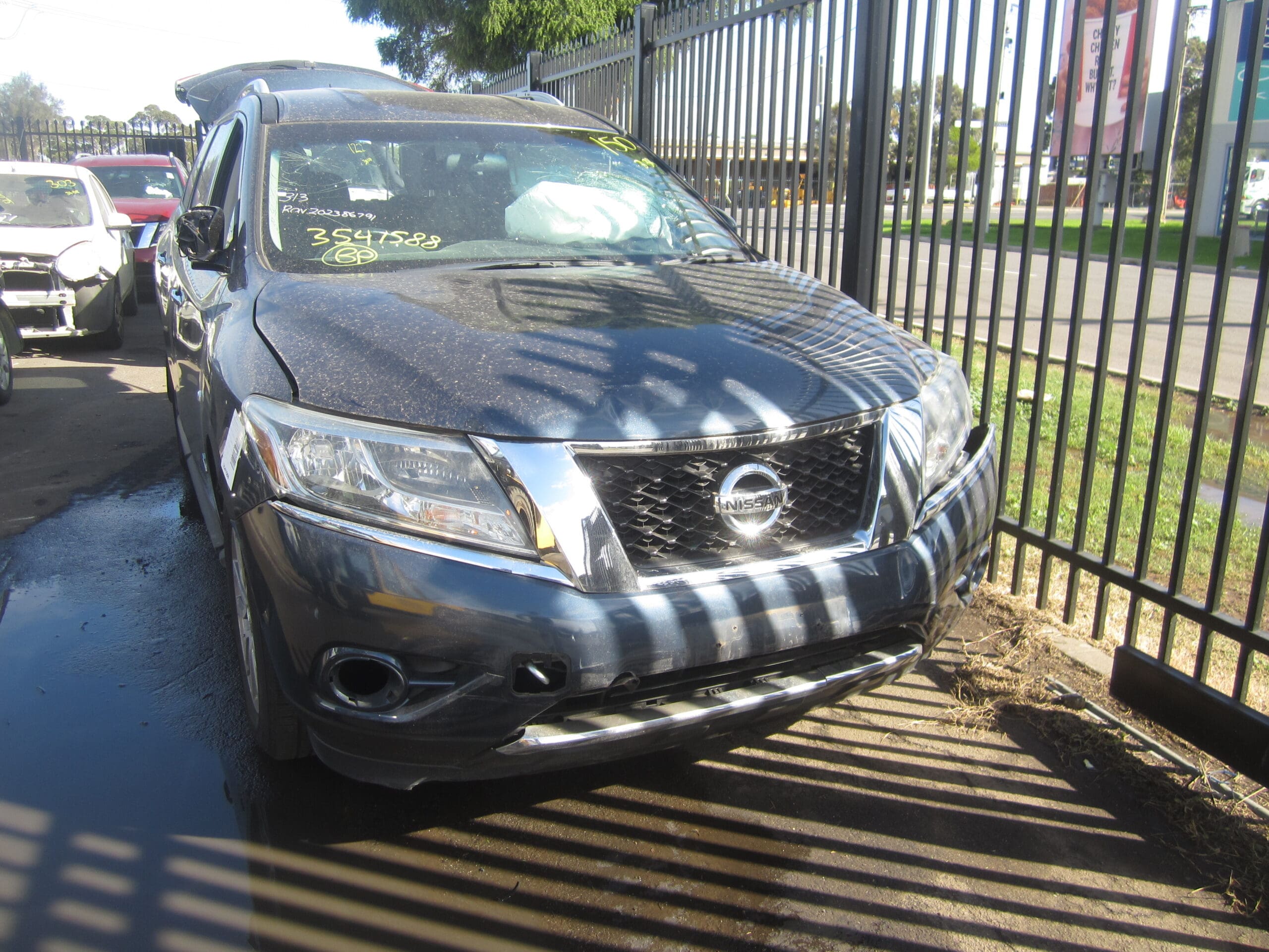NISSAN PATHFINDER R52 HYBRID 2015 WRECKING