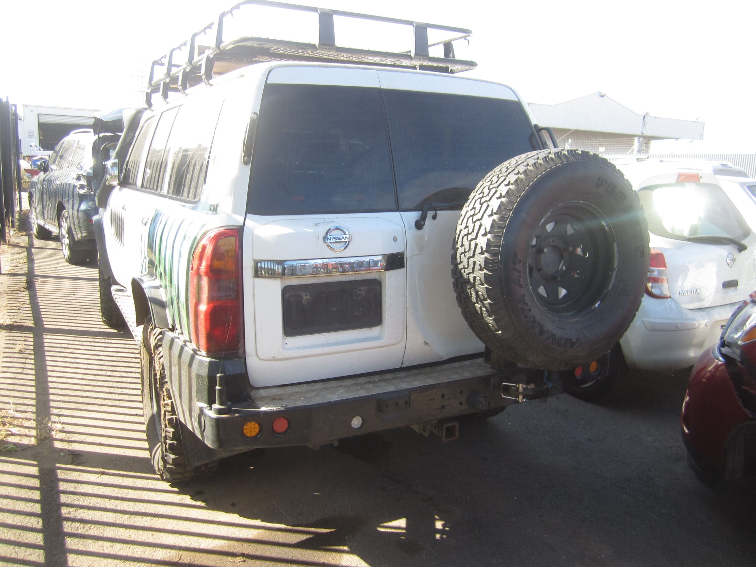NISSAN PATROL Y61 WAGON ZD30 TURBO DIESEL WHITE 2005 WRECKING