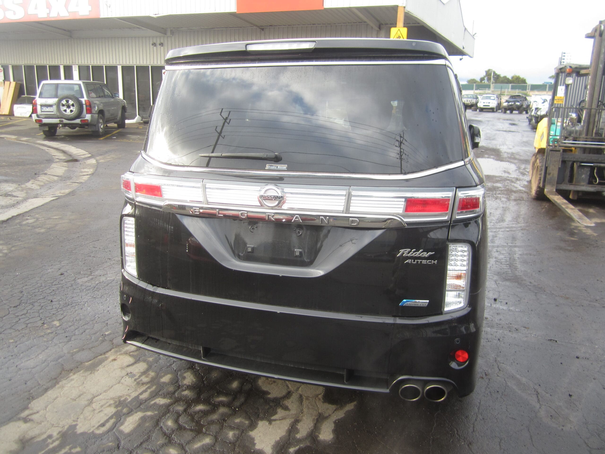 NISSAN ELGRAND E52 VQ35 RYDER BLACK 2012 WRECKING