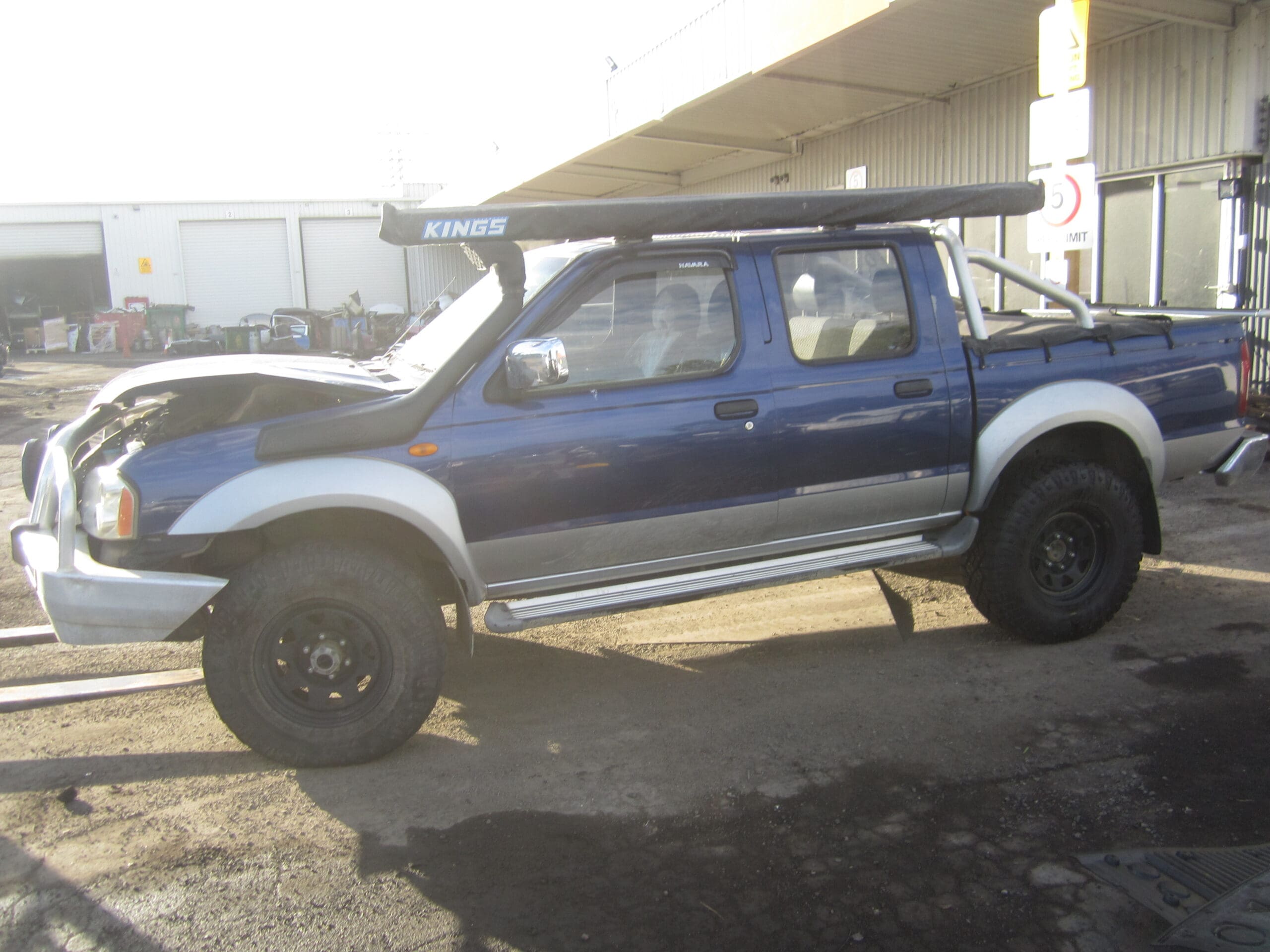 NISSAN NAVARA D22 ST-R ZD30 DIESEL BLUE 2005 WRECKING