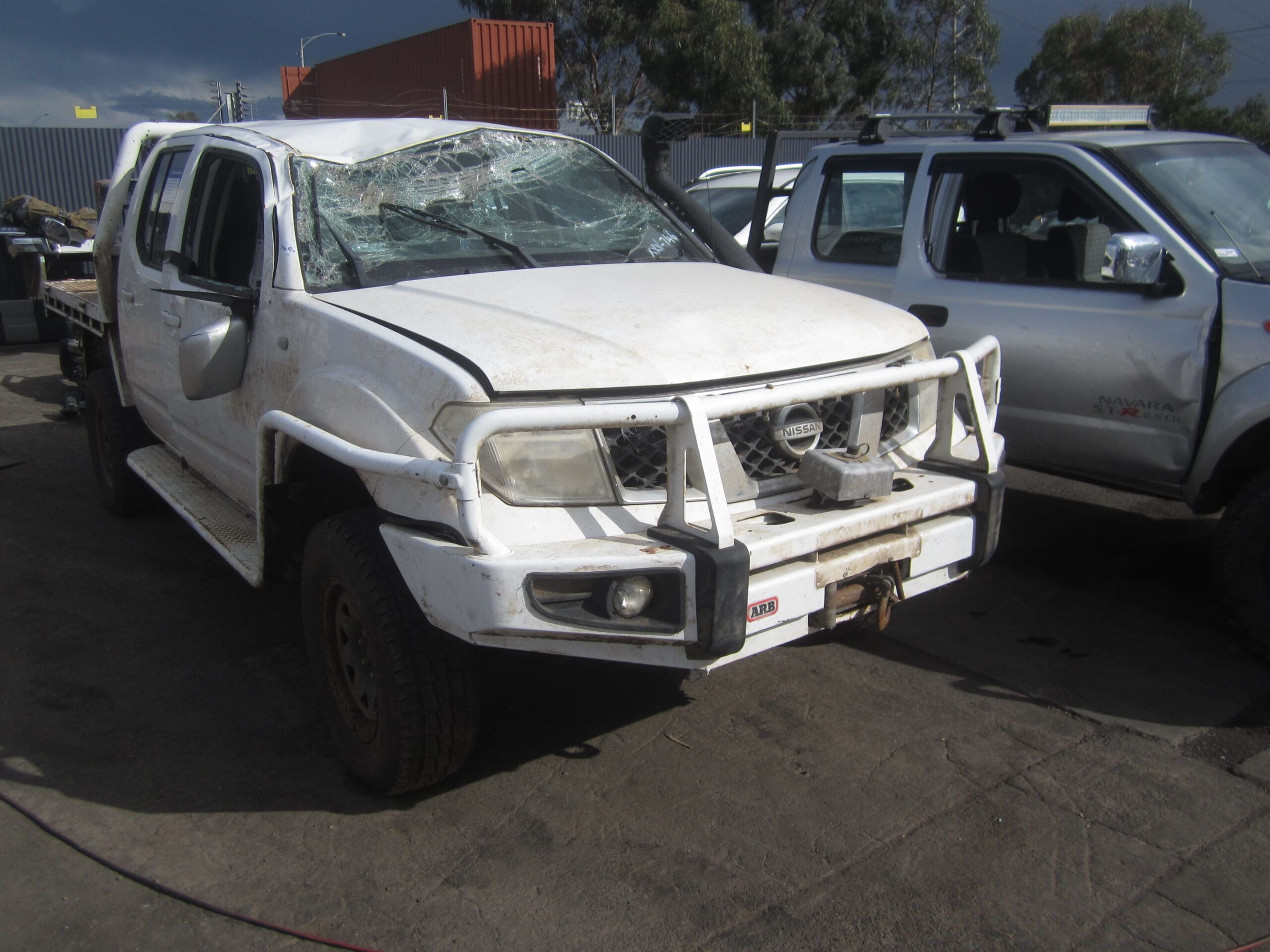 NISSAN NAVARA D40 VSK SPAIN YD25 DIESEL TRAY 2012 WRECKING