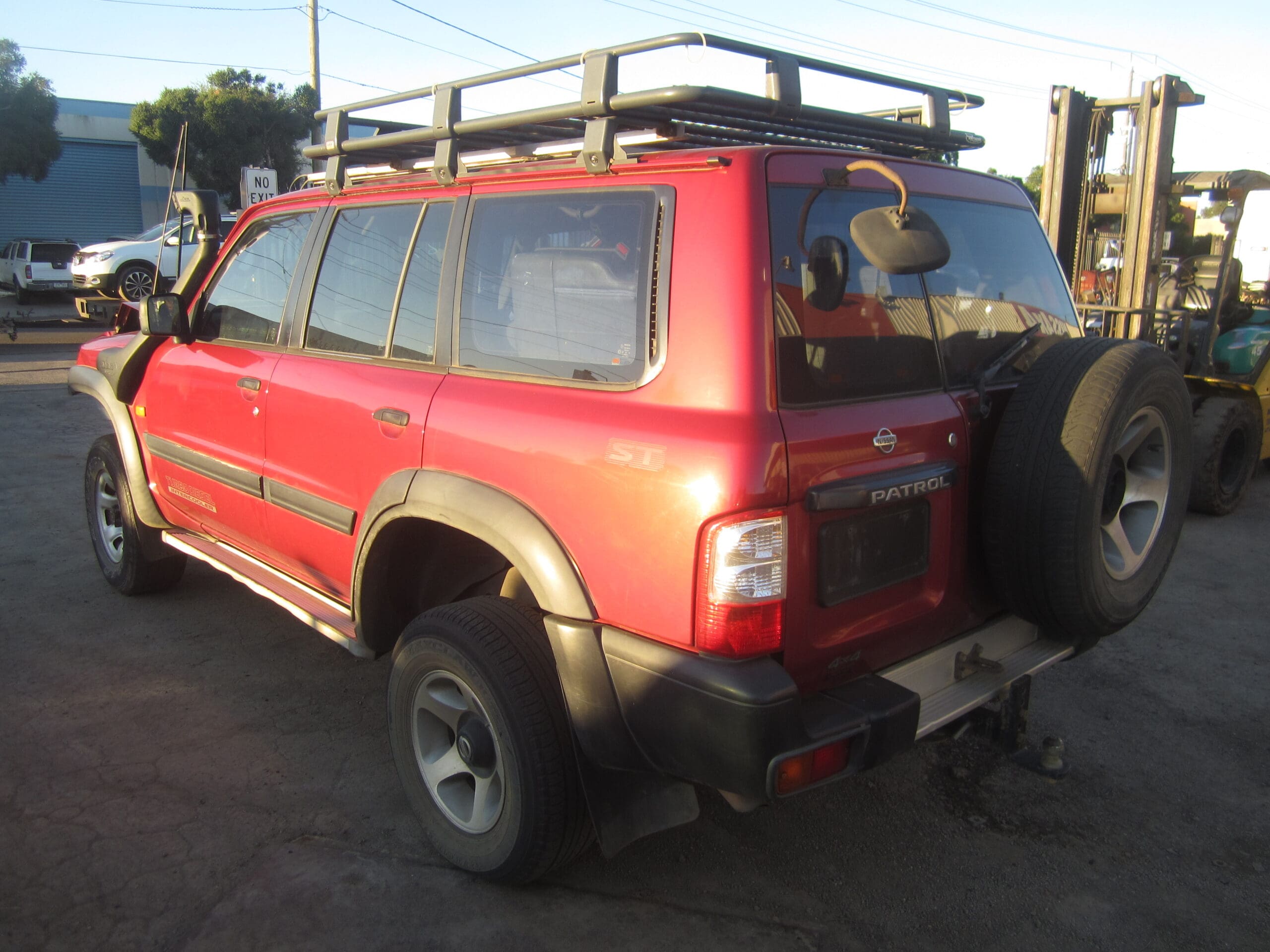 NISSAN PATROL Y61 GU WAGON RD28 DIESEL RED 1999 WRECKING