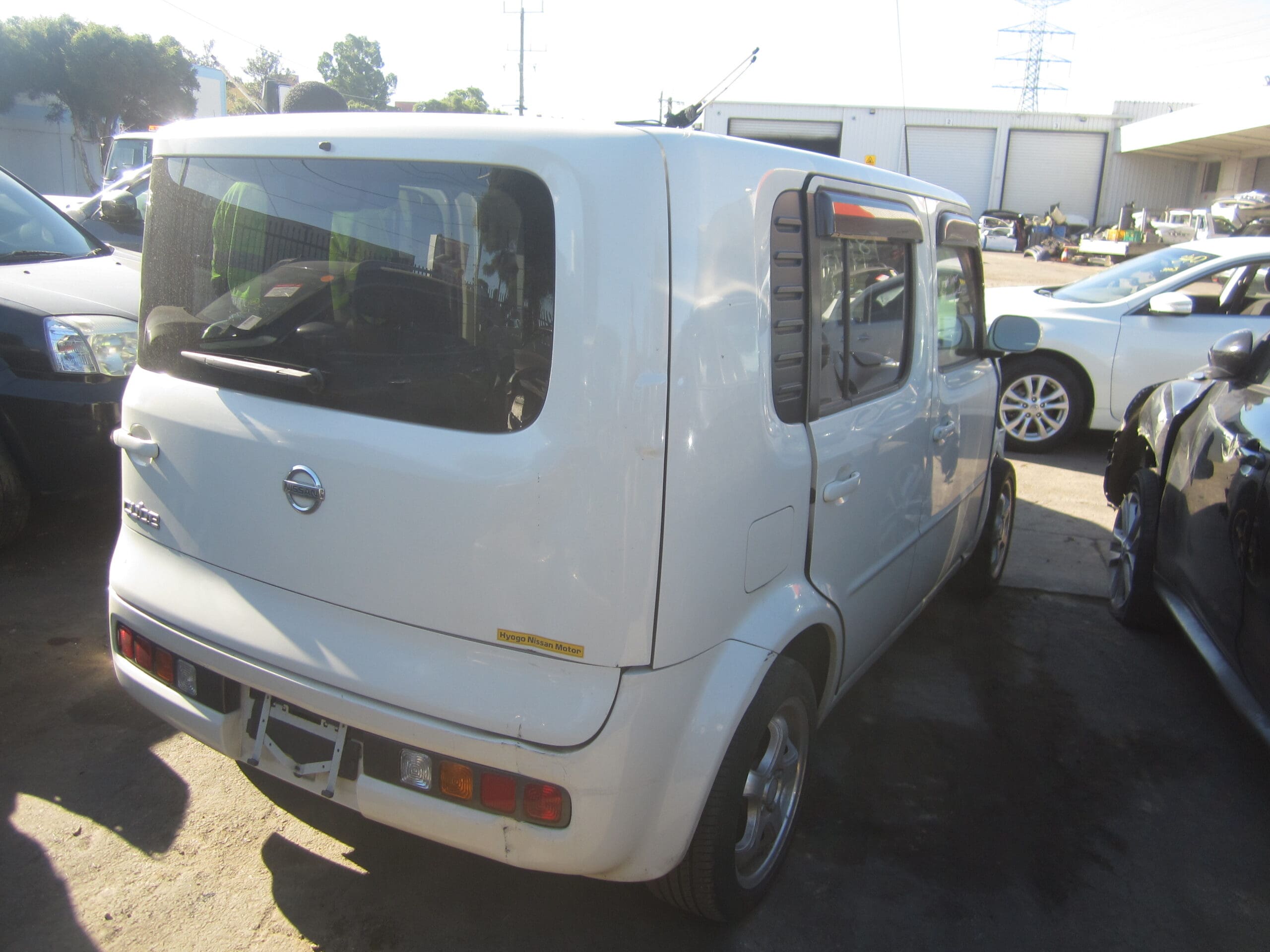 NISSAN CUBE Z11 1.4 LITRE 5 SEAT WHITE 2005 WRECKING