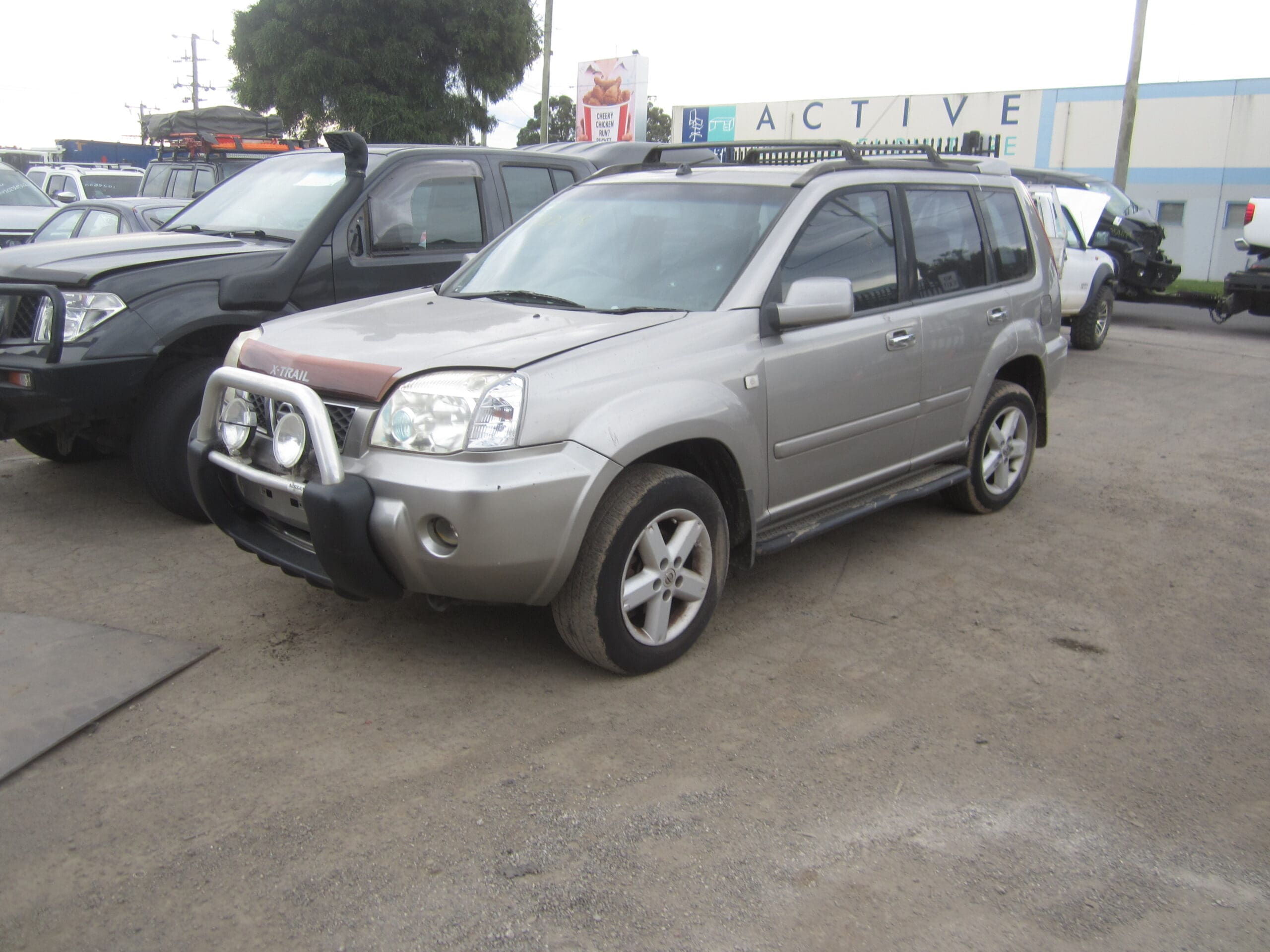 NISSAN X-TRAIL T30 QR25 4X4 2005 WRECKING
