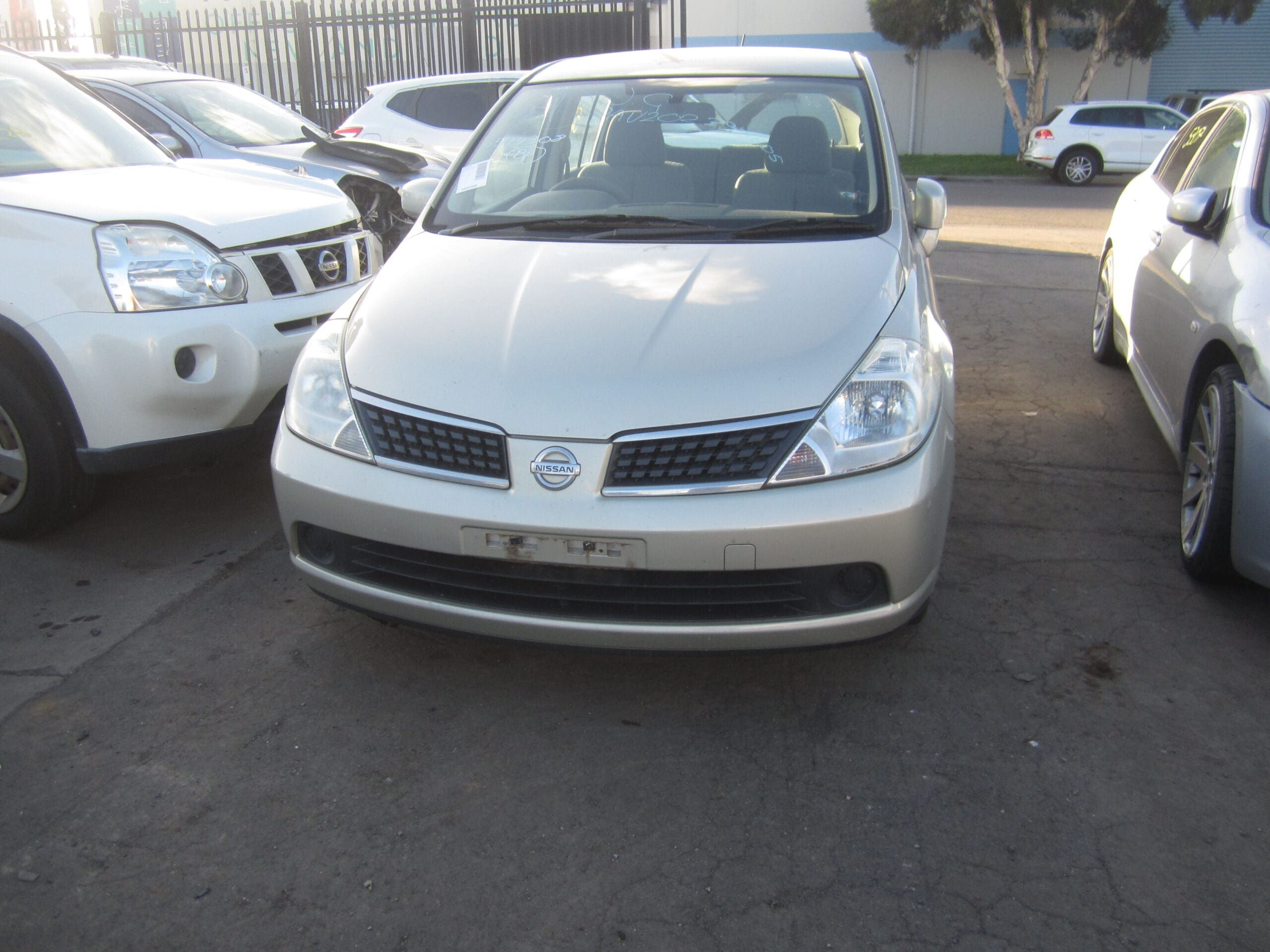 NISSAN TIIDA C11 ST HATCH SILVER 2008 WRECKING