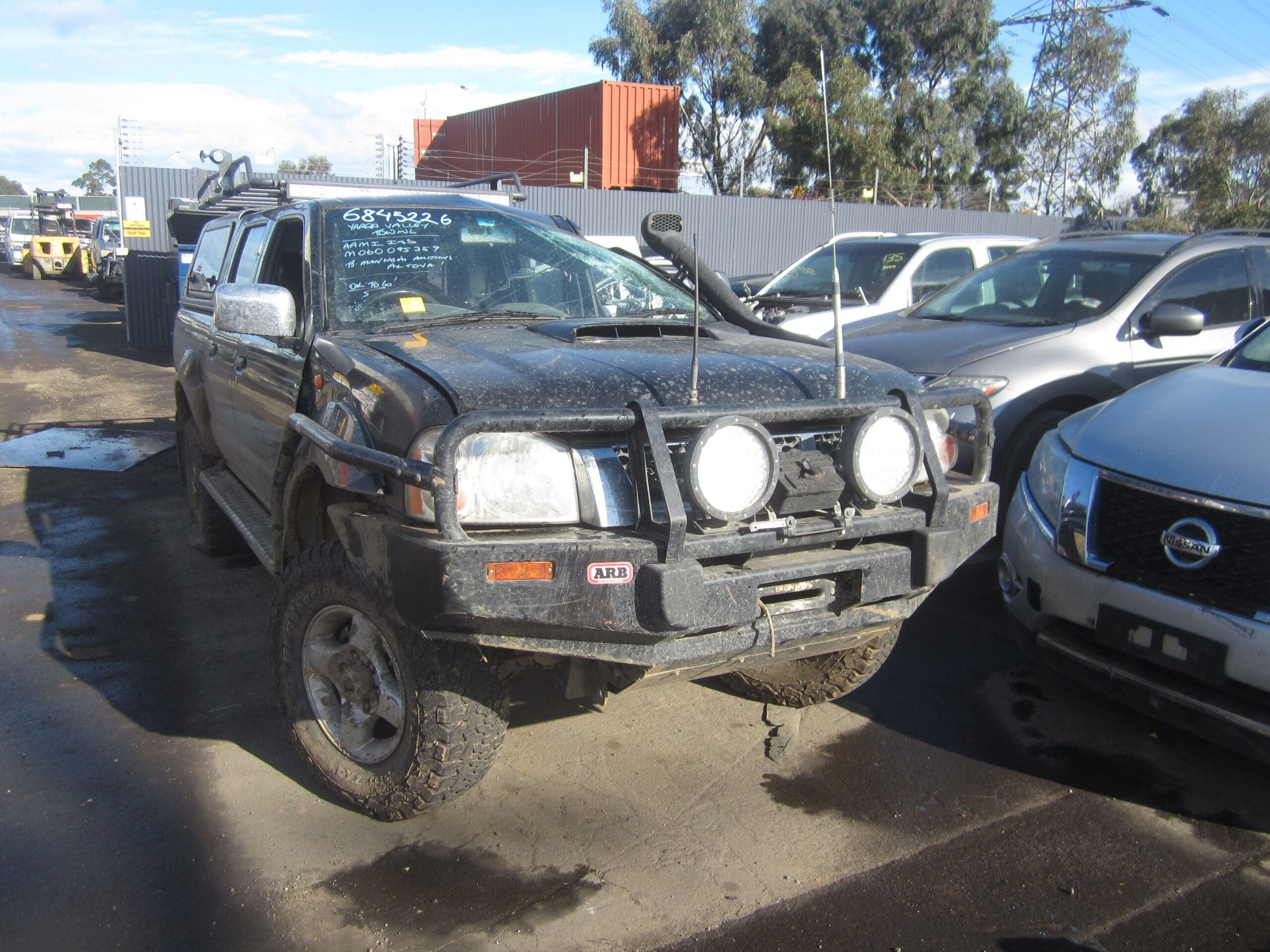NISSAN NAVARA D22 ST-R YD25 DIESEL 4X4 BLACK 2012 WRECKING