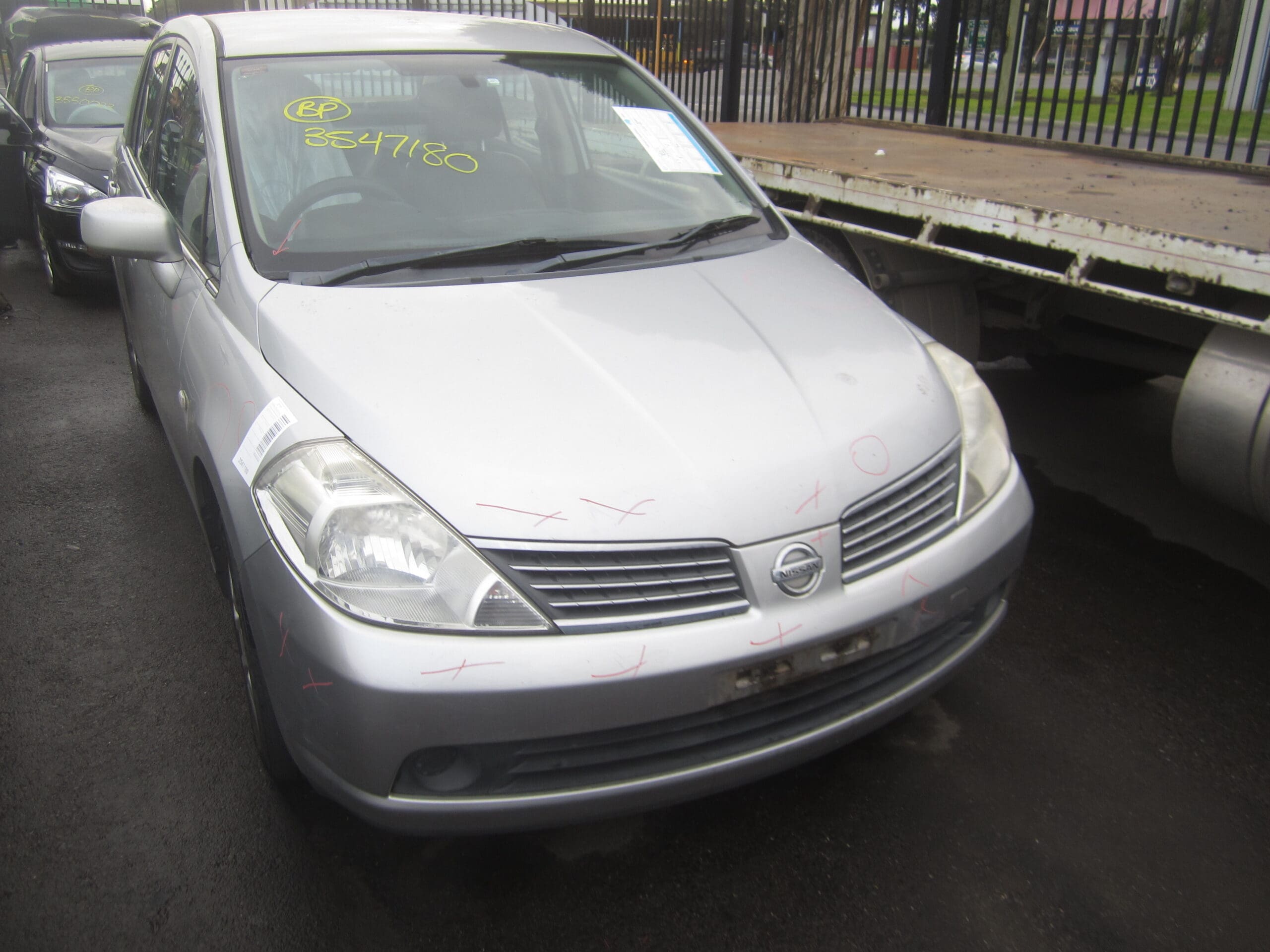NISSAN TIIDA C11 ST-L SEDAN 1.8 SILVER 2009 WRECKING