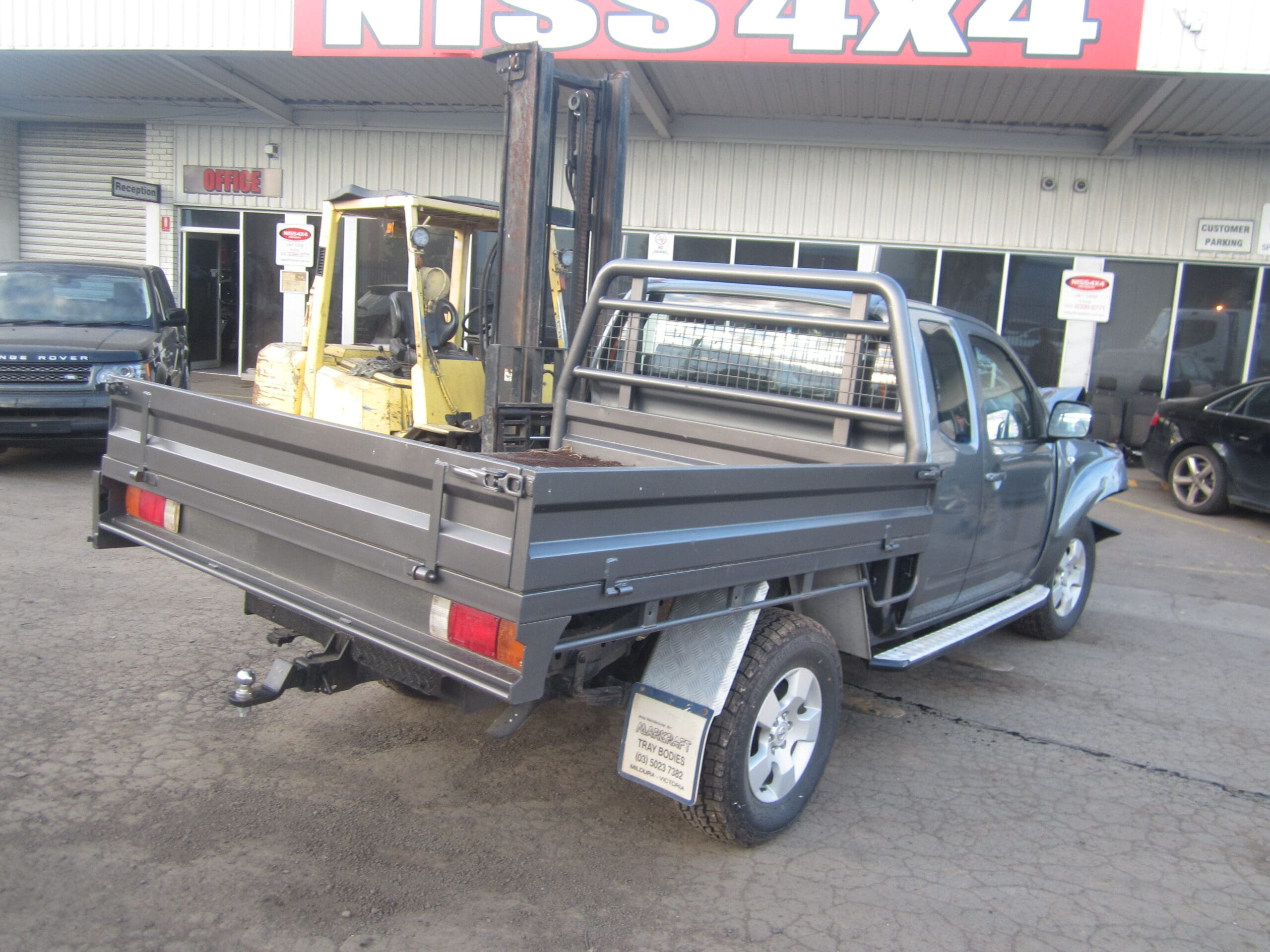 NISSAN NAVARA D40 MNT KING CAB TRAY GREY 2008 WRECKING