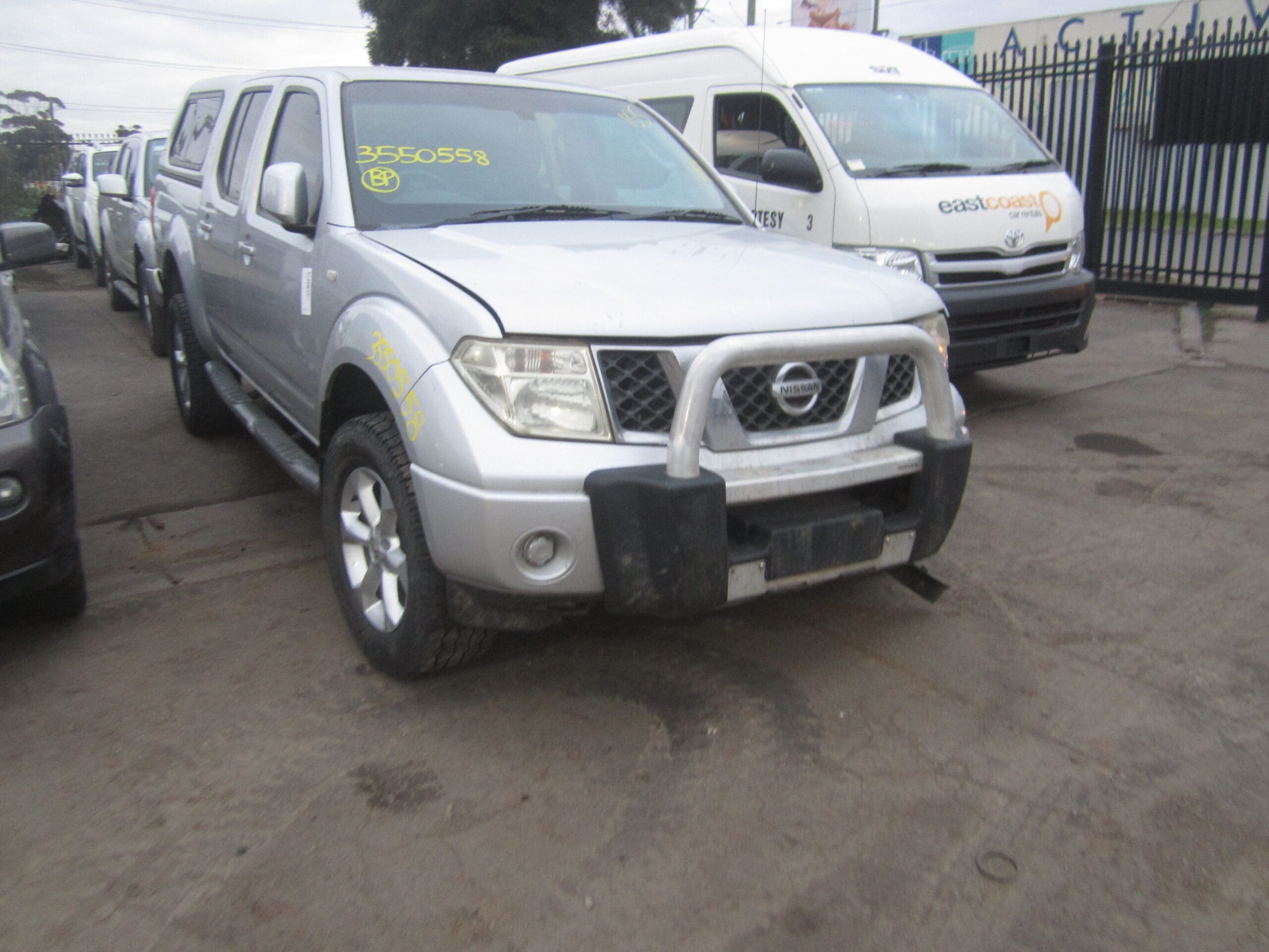 NISSAN NAVARA D40 MNT THAI YD25 DIESEL SILVER 2010 WRECKING