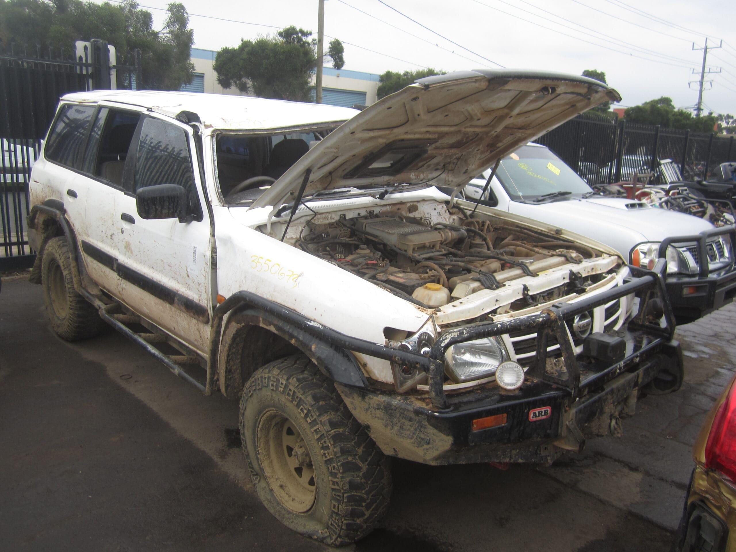 NISSAN PATROL Y61 GU WAGON TD42 DIESEL WHITE 2003 WRECKING