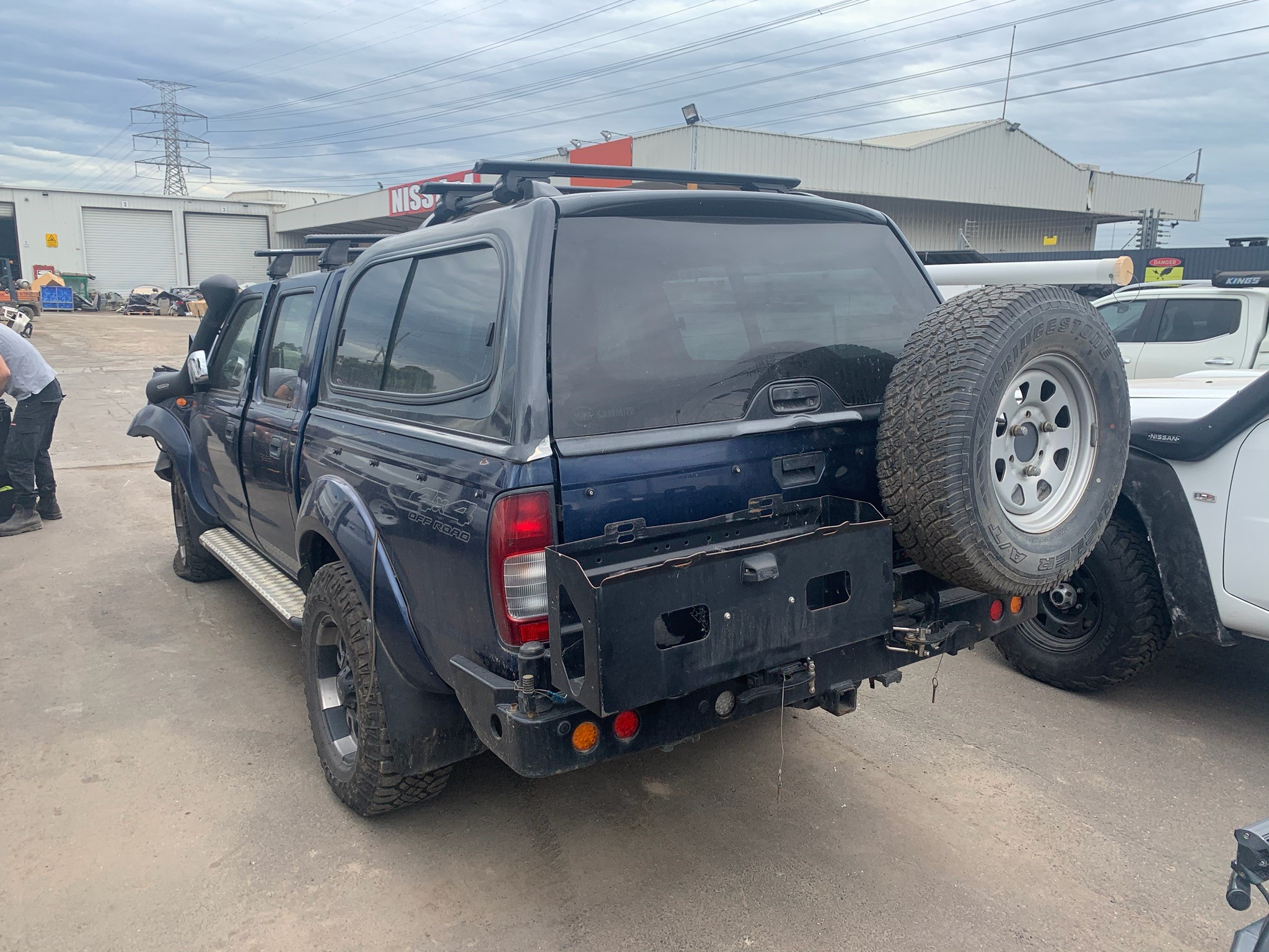 NISSAN NAVARA D22 ST-R YD25 DIESEL BLUE WRECKING