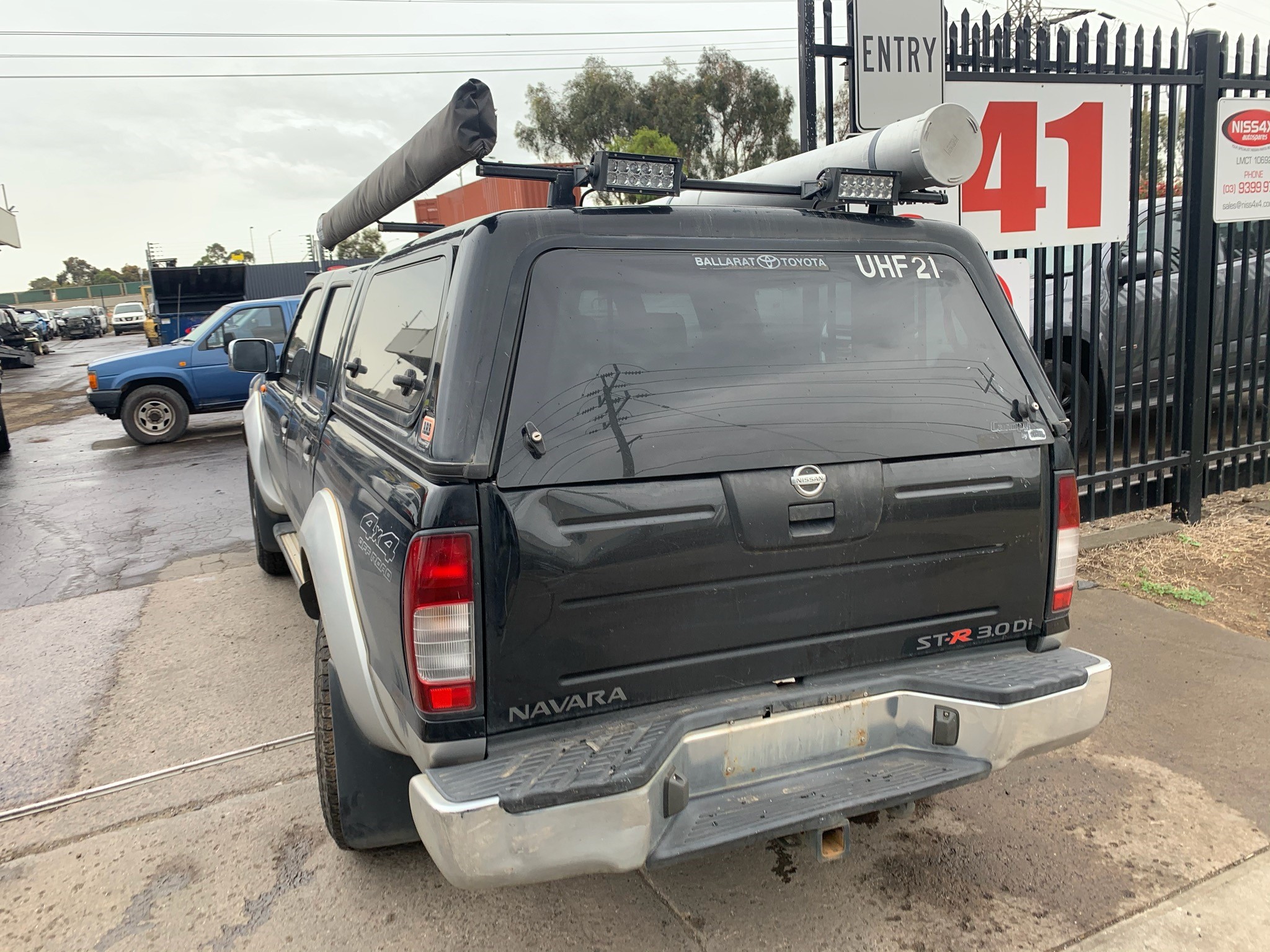 NISSAN NAVARA D22 ST-R ZD30 DIESEL BLACK 2006 WRECKING