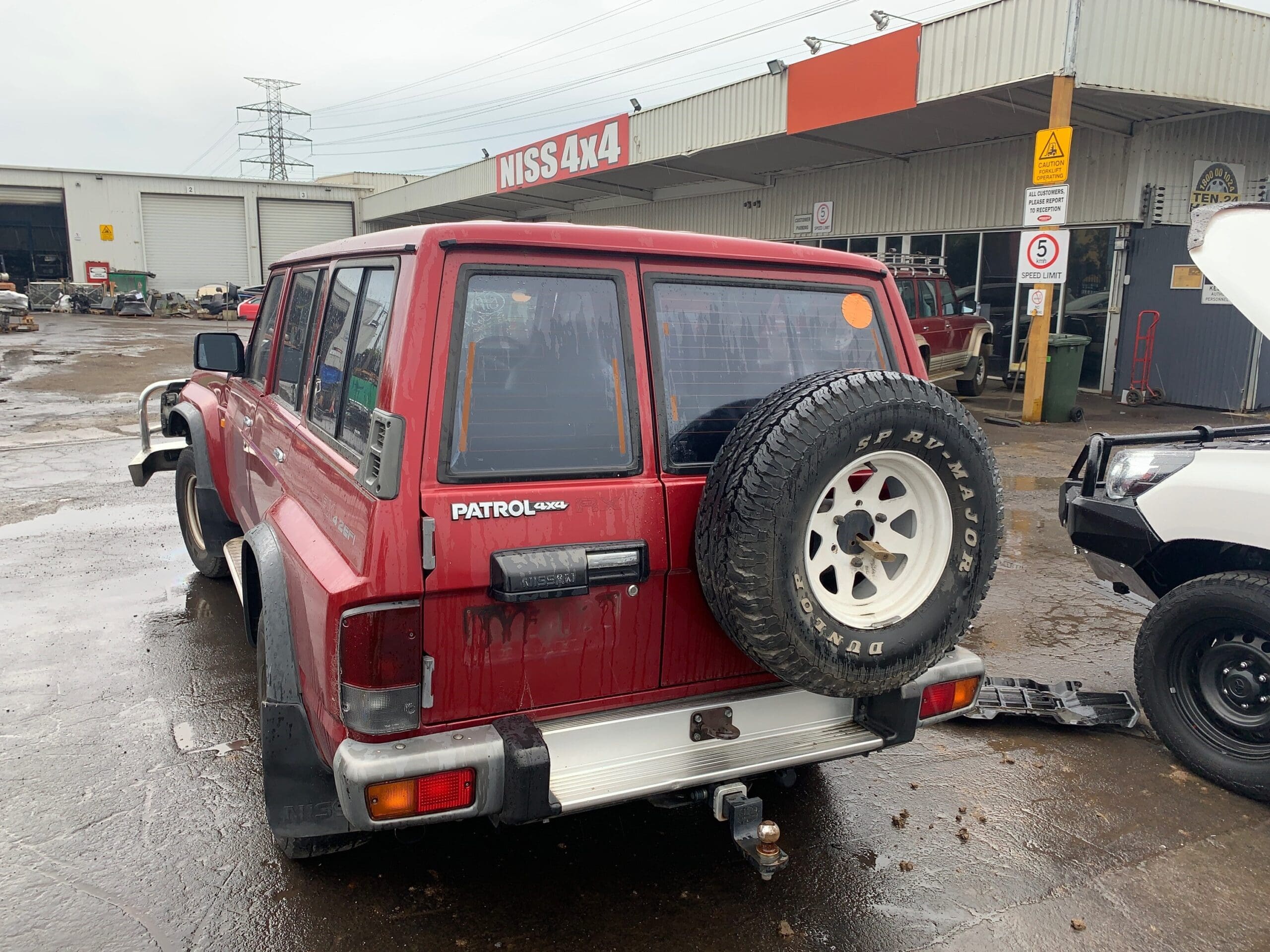 NISSAN PATROL GQ Y60 4X4 WAGON TB42 EFI AUTO RED 1996 WRECKING