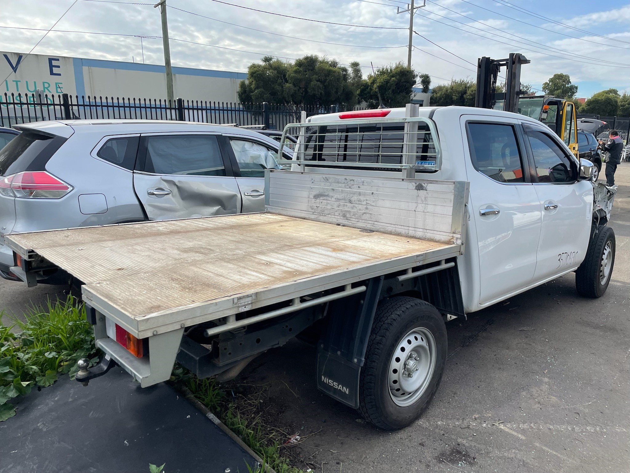 NISSAN NAVARA D23 NP300 DUALCAB WHITE 2016 WRECKING