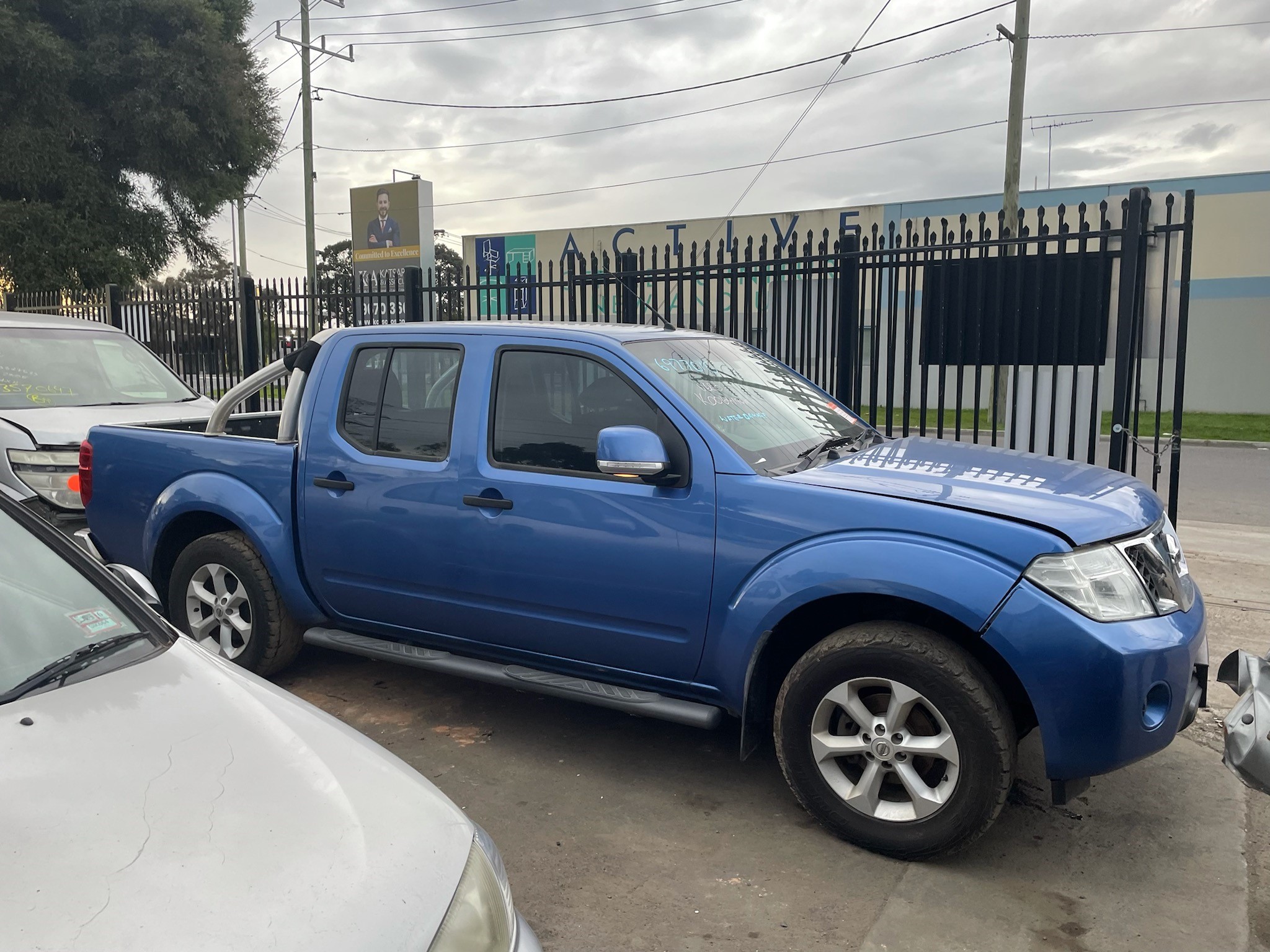 NISSAN NAVARA D40 VSK YD25 DIESEL BLUE 2012 WRECKING