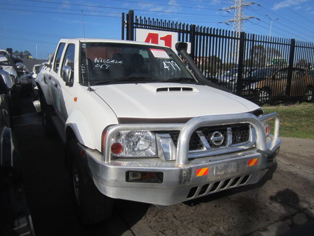 Nissan Navara 2.5L ST-R D22