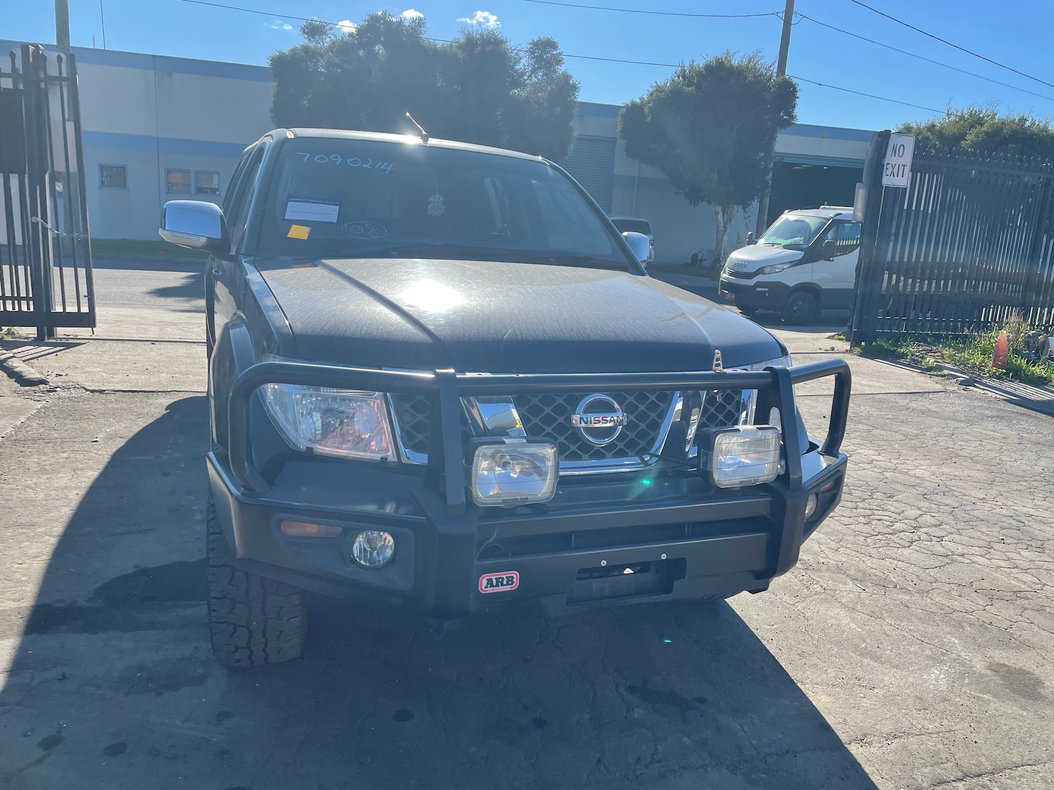 NISSAN NAVARA D40 VSK SPAIN YD25 DIESEL 2009 WRECKING