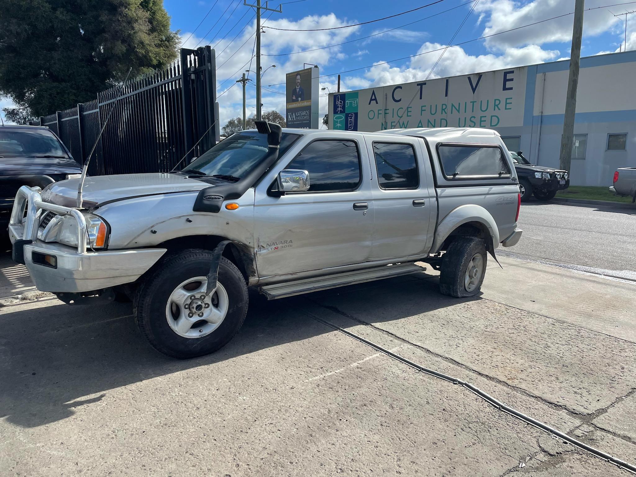 NISSAN NAVARA D22 ZD30 DUAL CAB 4X4 SILVER 2006 WRECKING