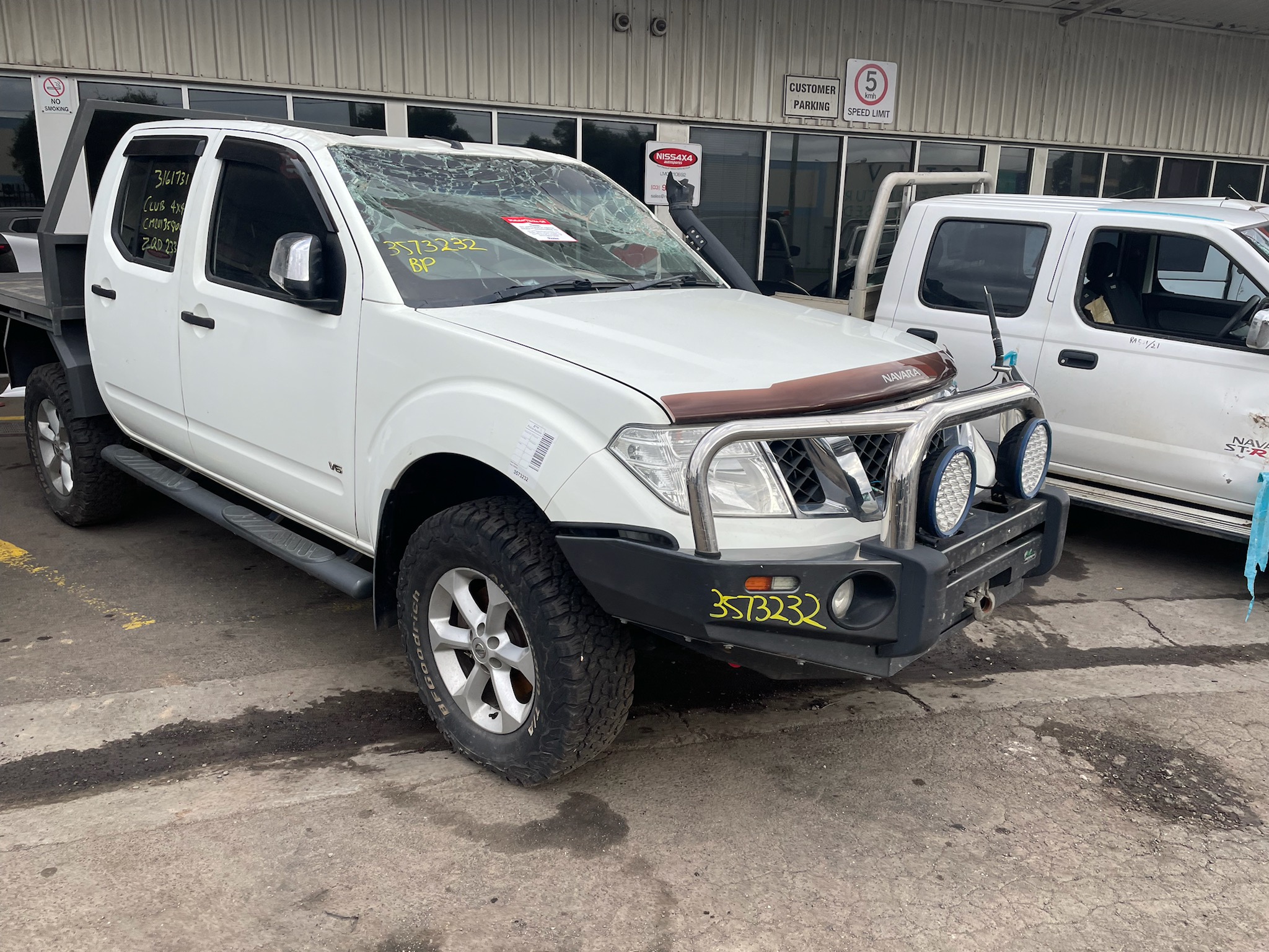 NISSAN NAVARA D40 VSK V9X V6 DIESEL WHITE 2012 WRECKING