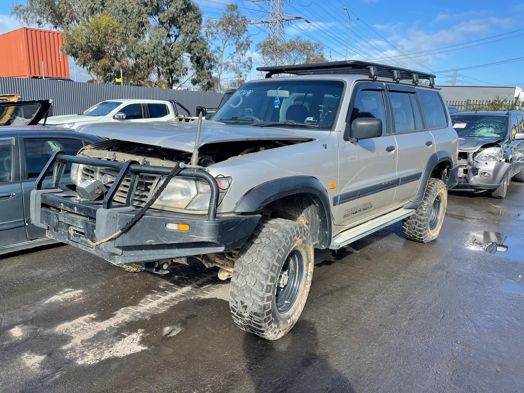 NISSAN PATROL Y61 ZD30 DIESEL SILVER 2001 WRECKING