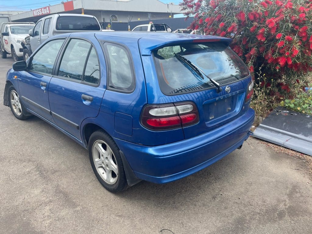 NISSAN PULSAR N15 SSS HATCH SR20 BLUE WRECKING