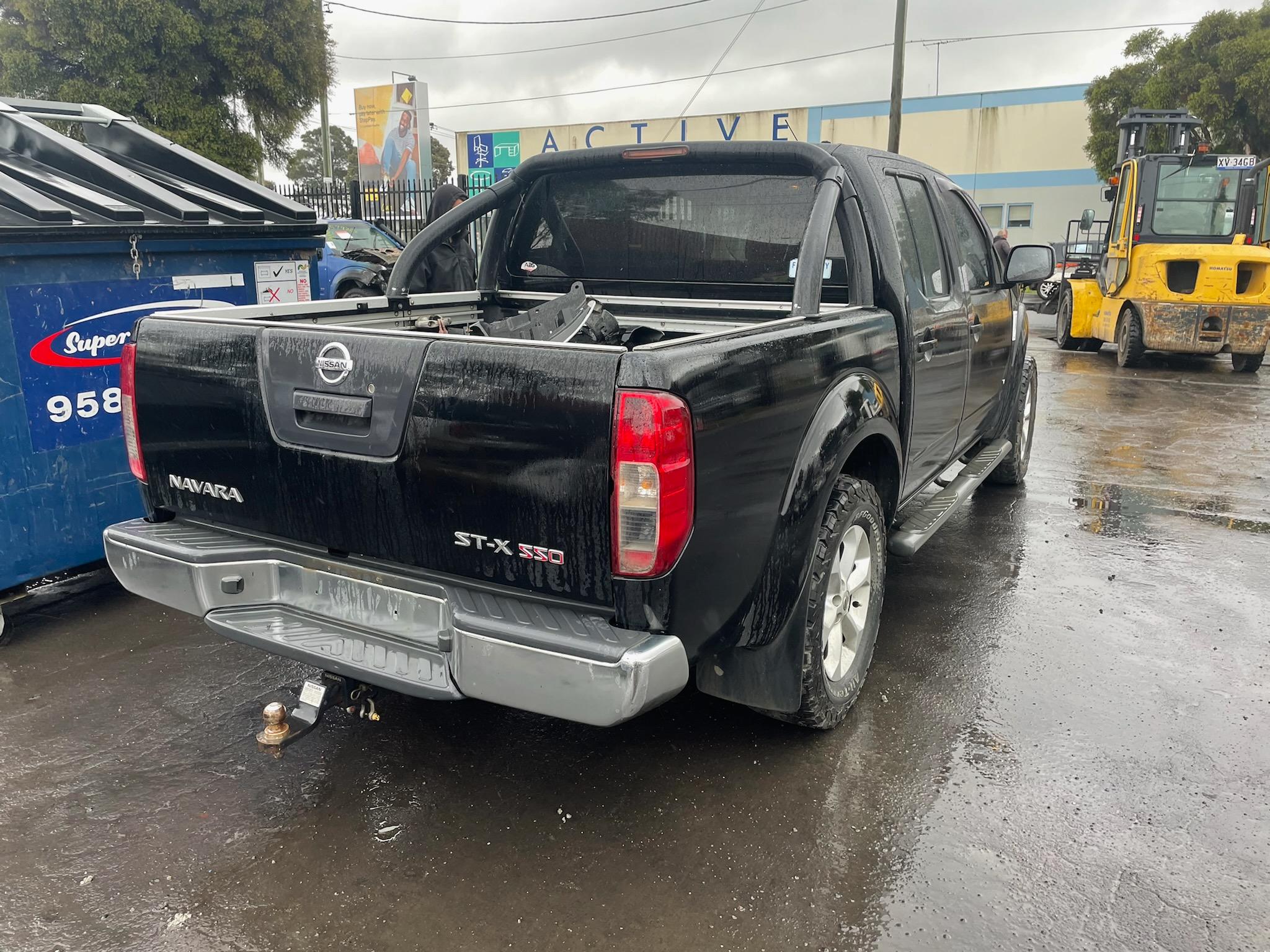 NISSAN NAVARA D40 VSK ST-X 550 V9X V6 DIESEL BLACK 2012 WRECKING